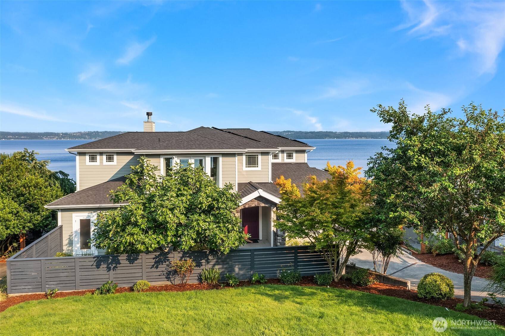 25764 Gold Beach DR SW, Vashon, WA 98070