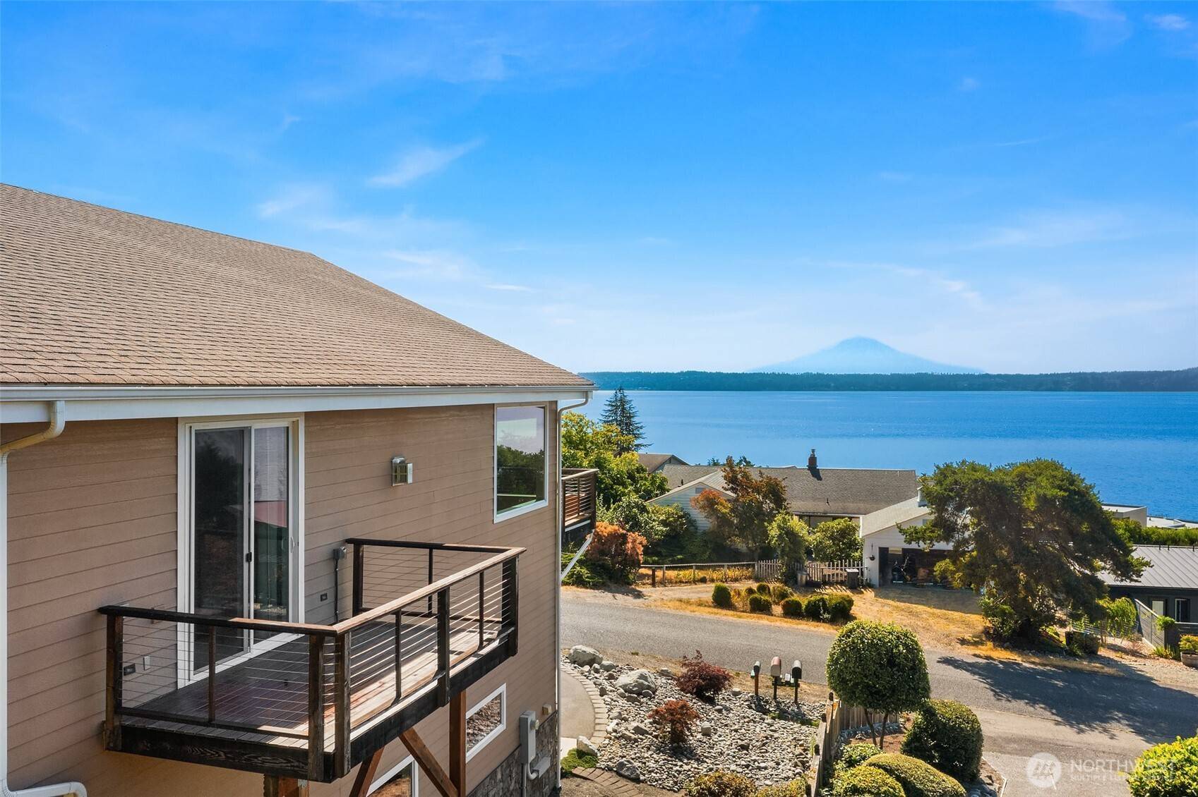 25931 75th AVE SW, Vashon, WA 98070