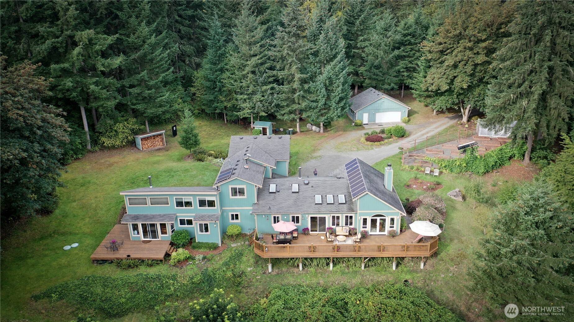 11510 Snowcap LN SE, Rainier, WA 98576