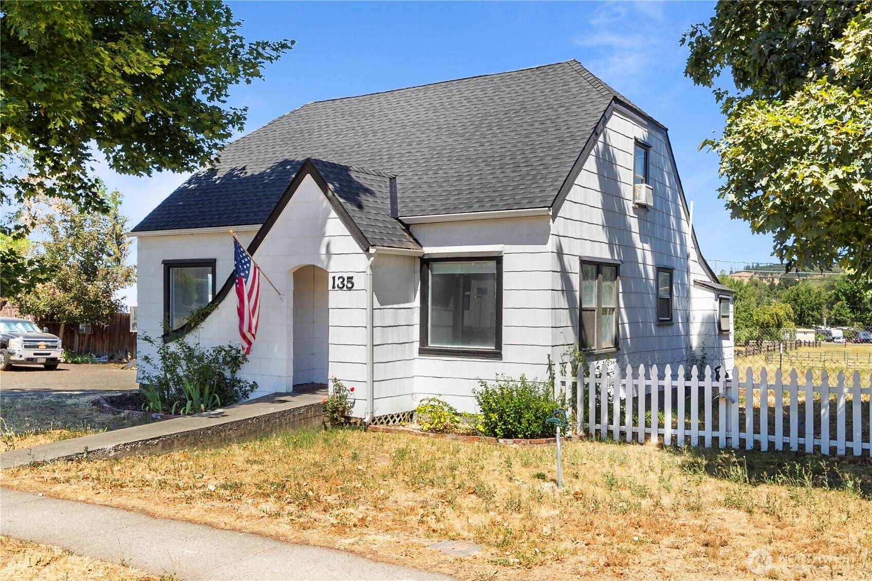 135 E Broadway ST, Goldendale, WA 98620