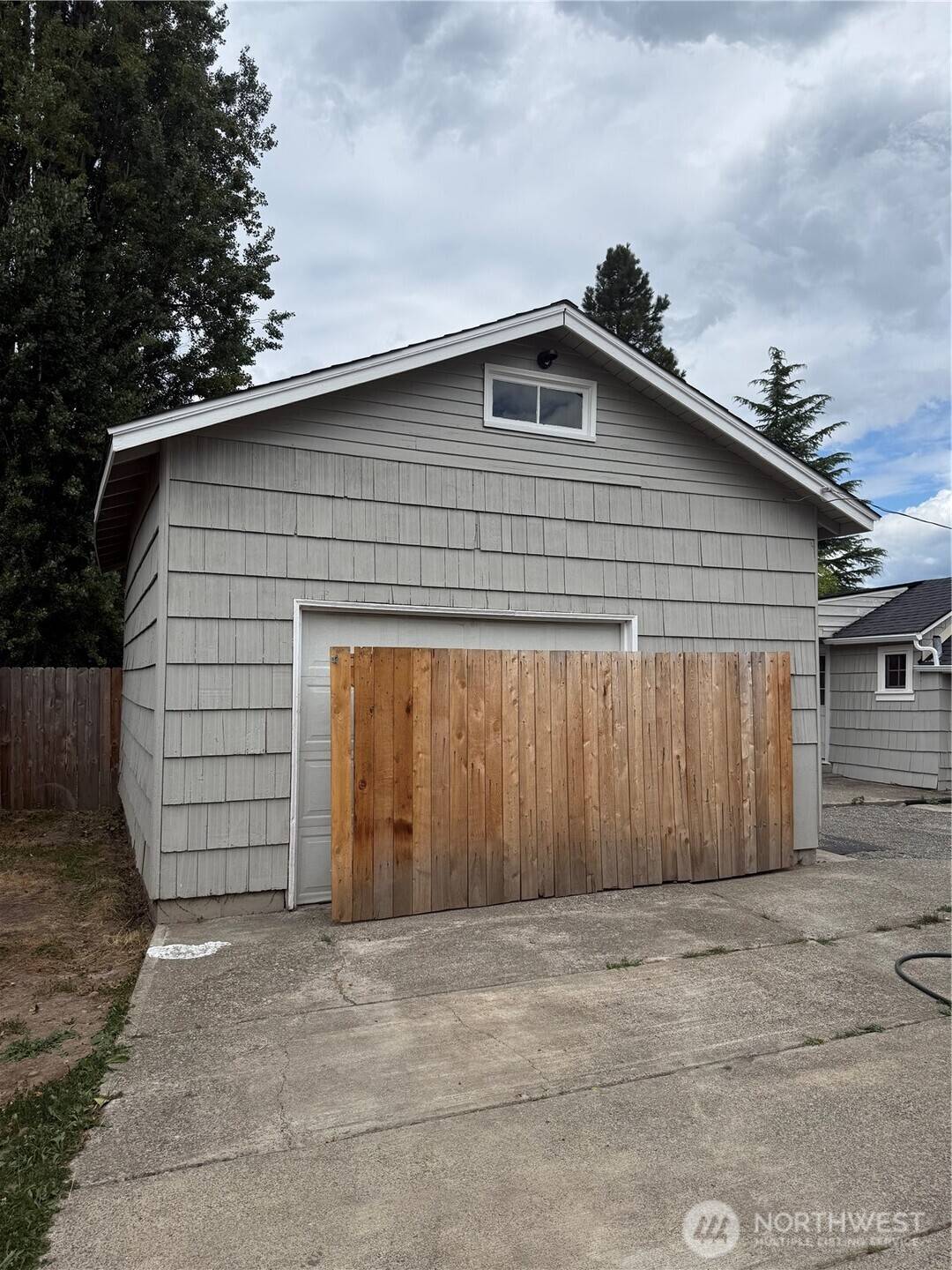 603 Kansas ST SW #1 & 2, Orting, WA 98360