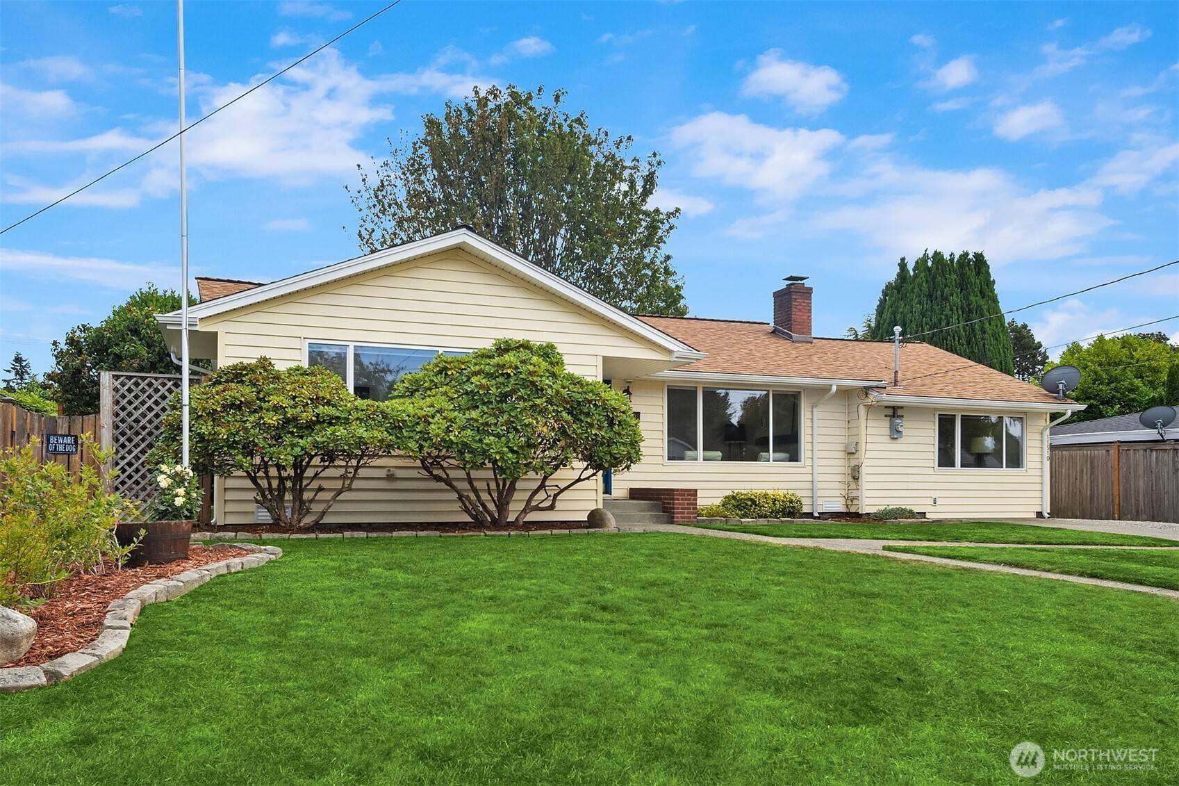 11510 27th AVE SW, Burien, WA 98146