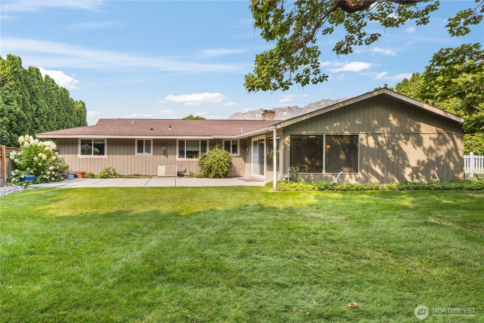 903 Selkirk PL, Brewster, WA 98812