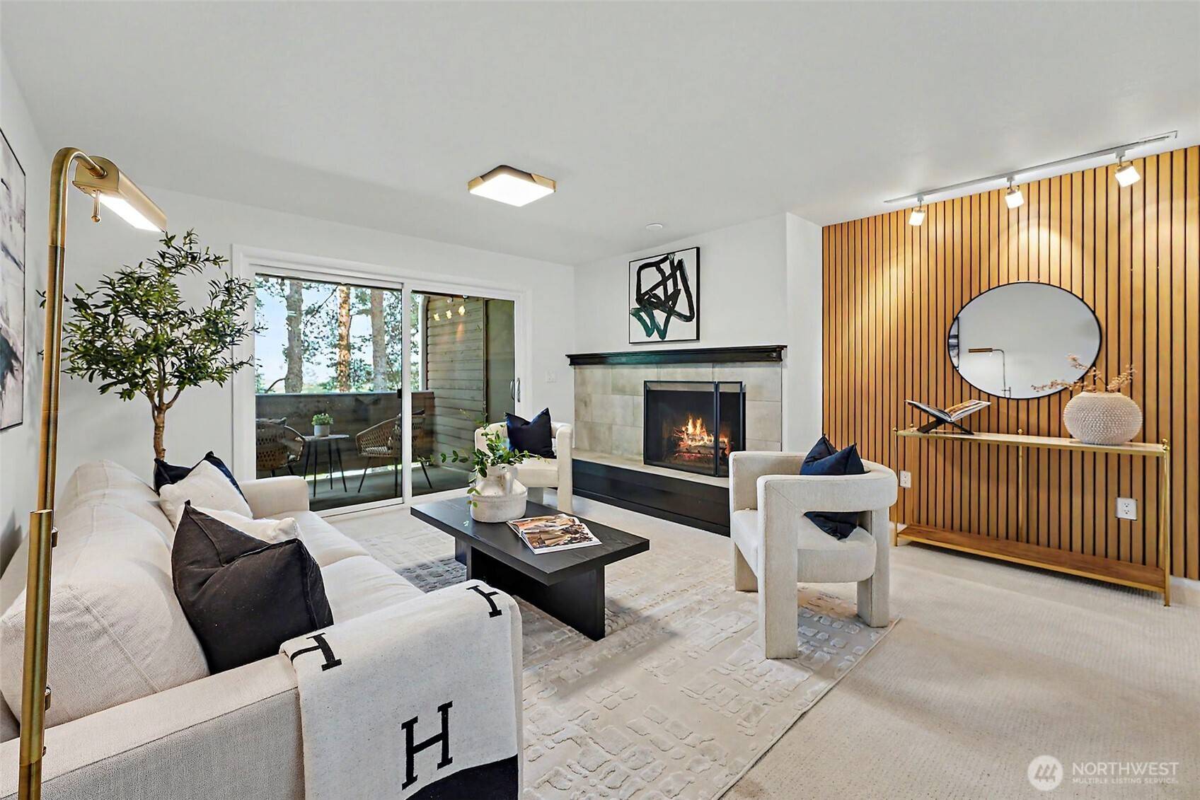 13605 NE 8th ST #203, Bellevue, WA 98005
