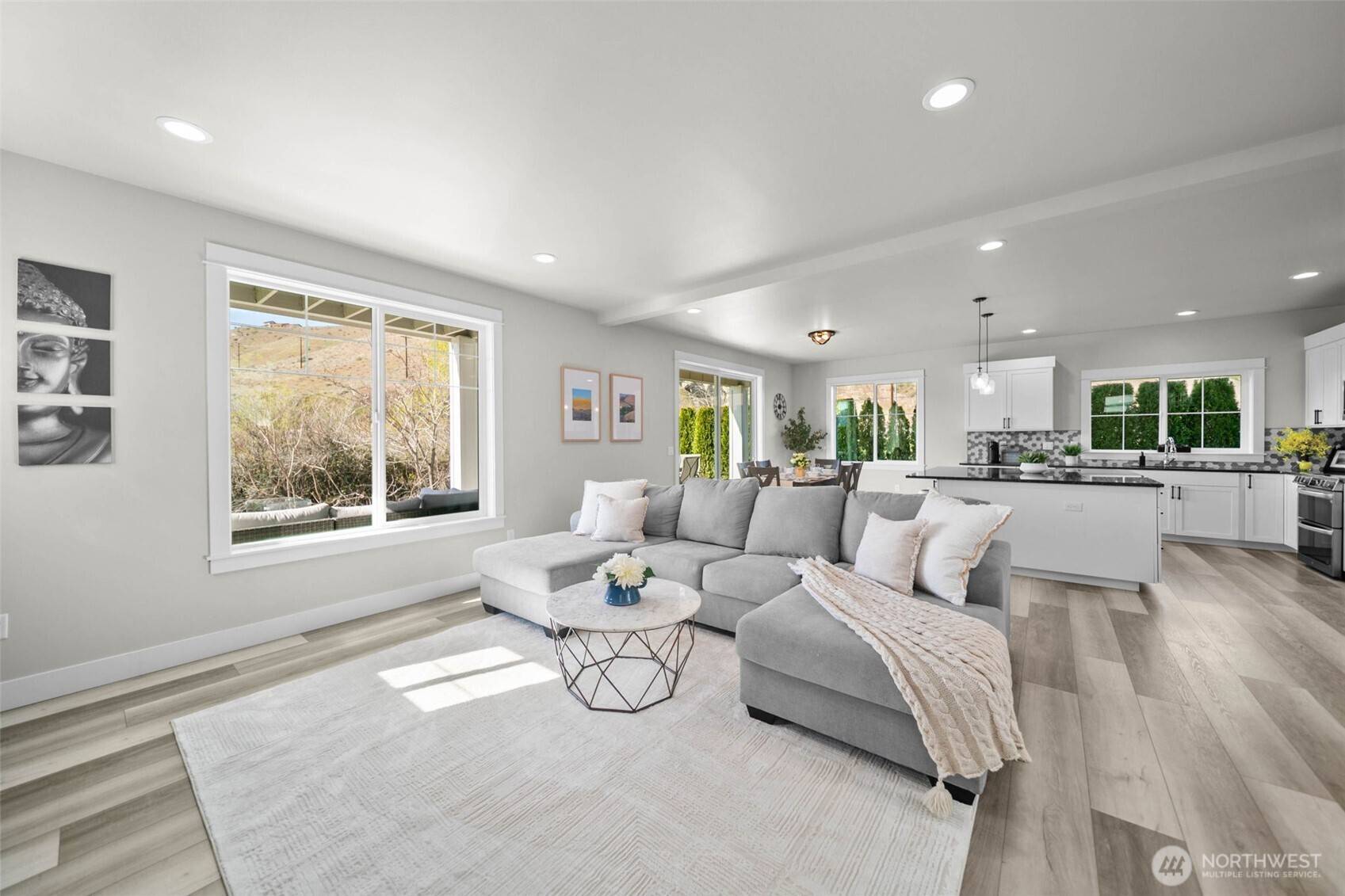 9464 Yakima LN NW, Quincy, WA 98848
