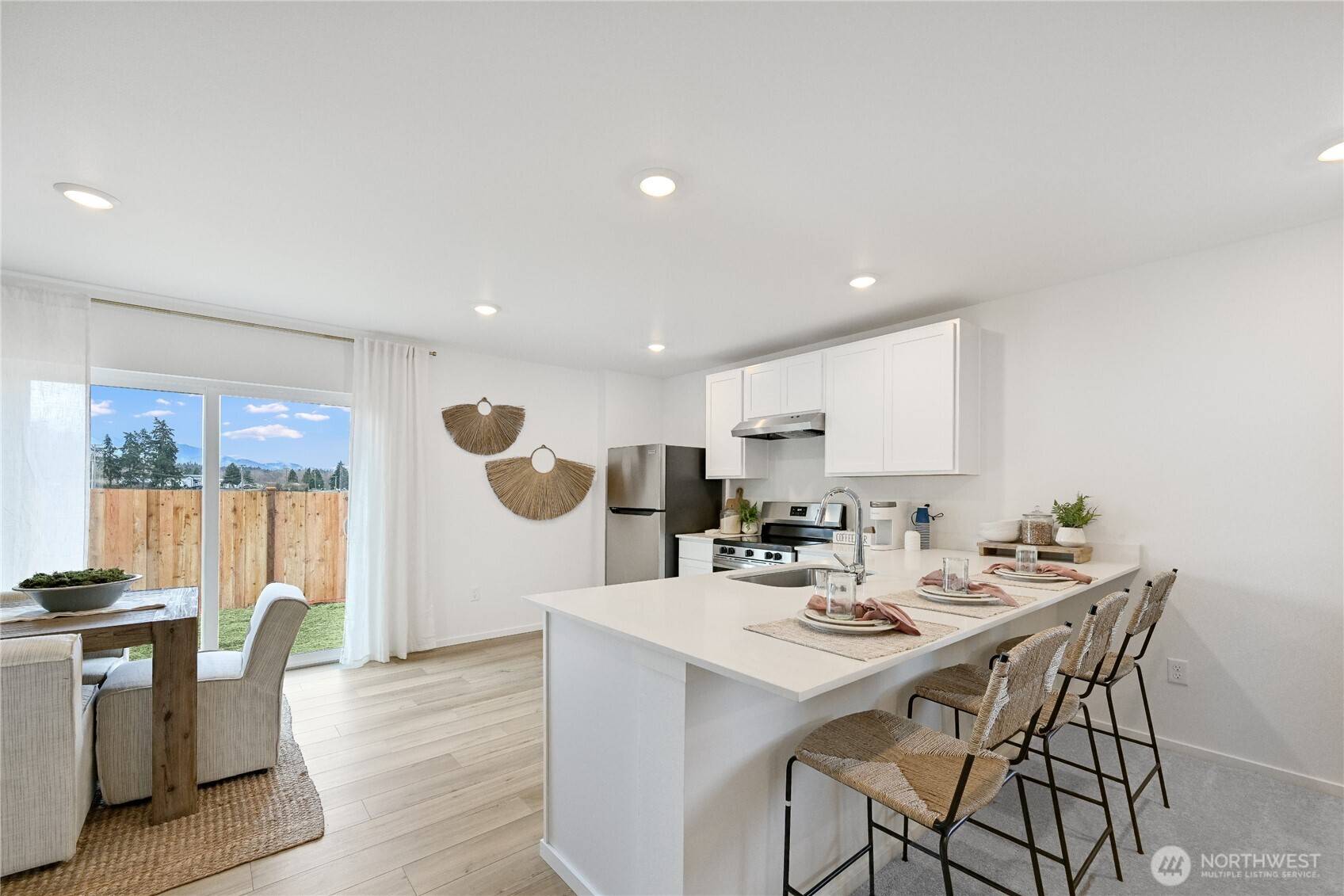 41 Moonshadow LN, Carlsborg, WA 98324