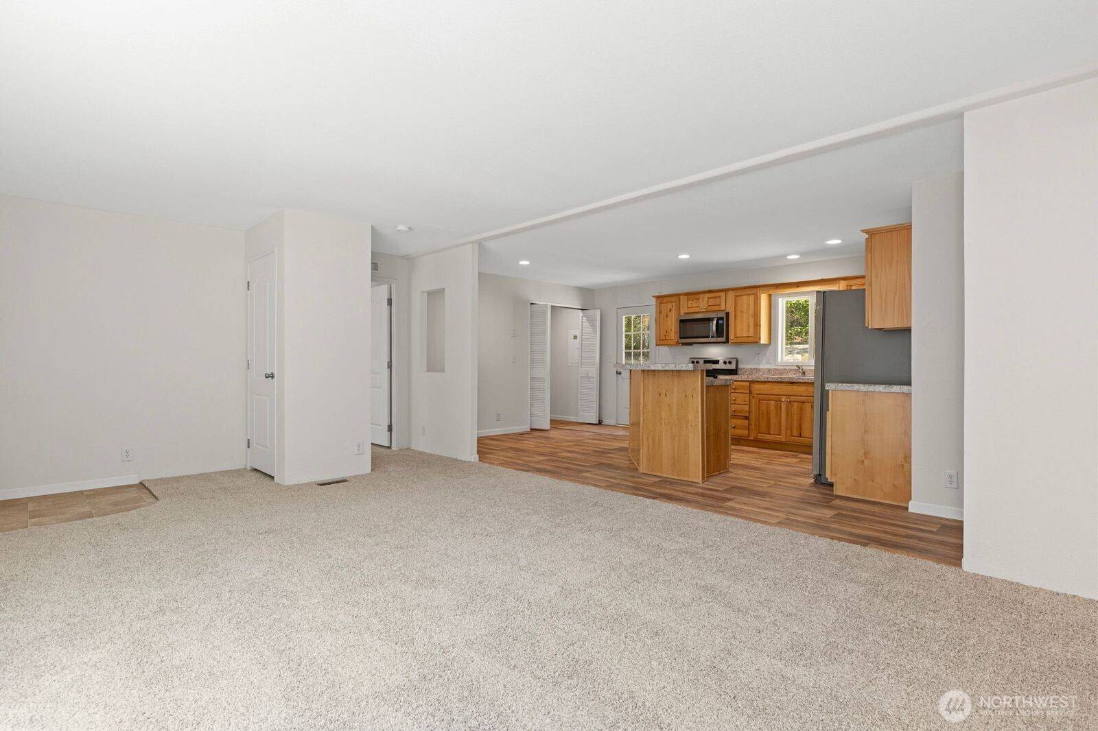 1615 Lake DR SW, Lakebay, WA 98349