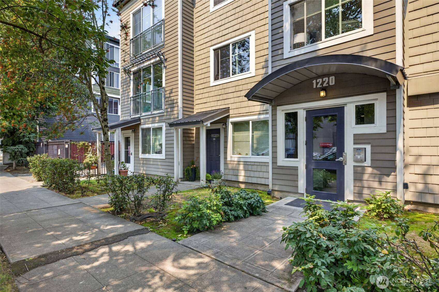 1220 E Columbia ST #202, Seattle, WA 98122