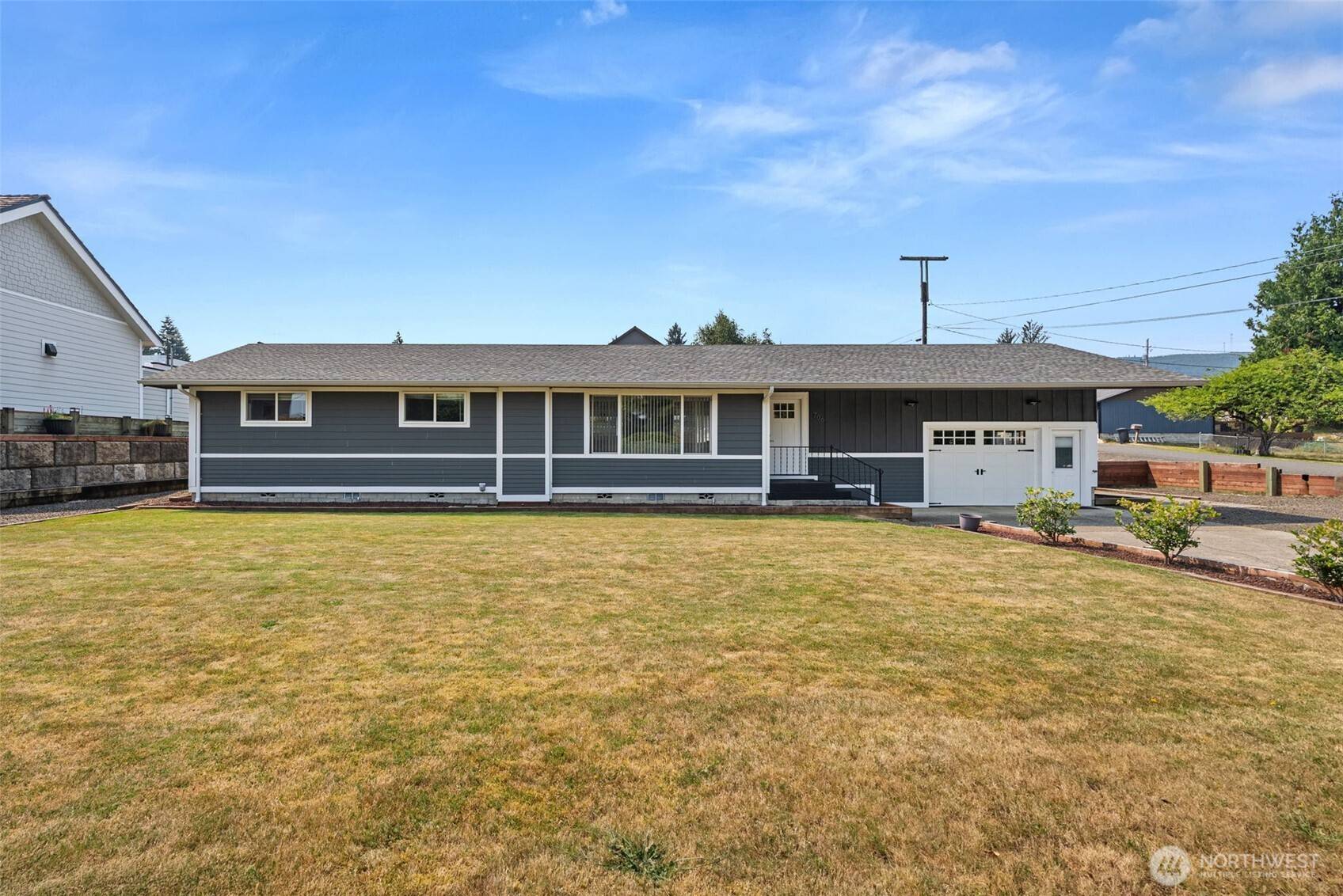 706 Bradford ST, Raymond, WA 98577
