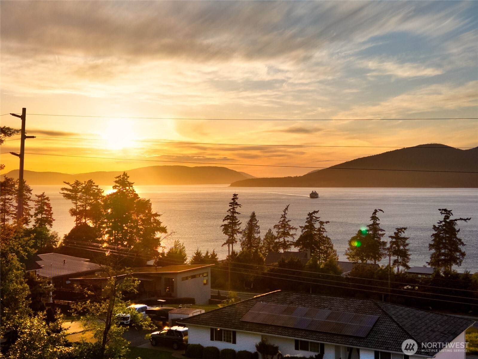 3706 W 3rd ST, Anacortes, WA 98221