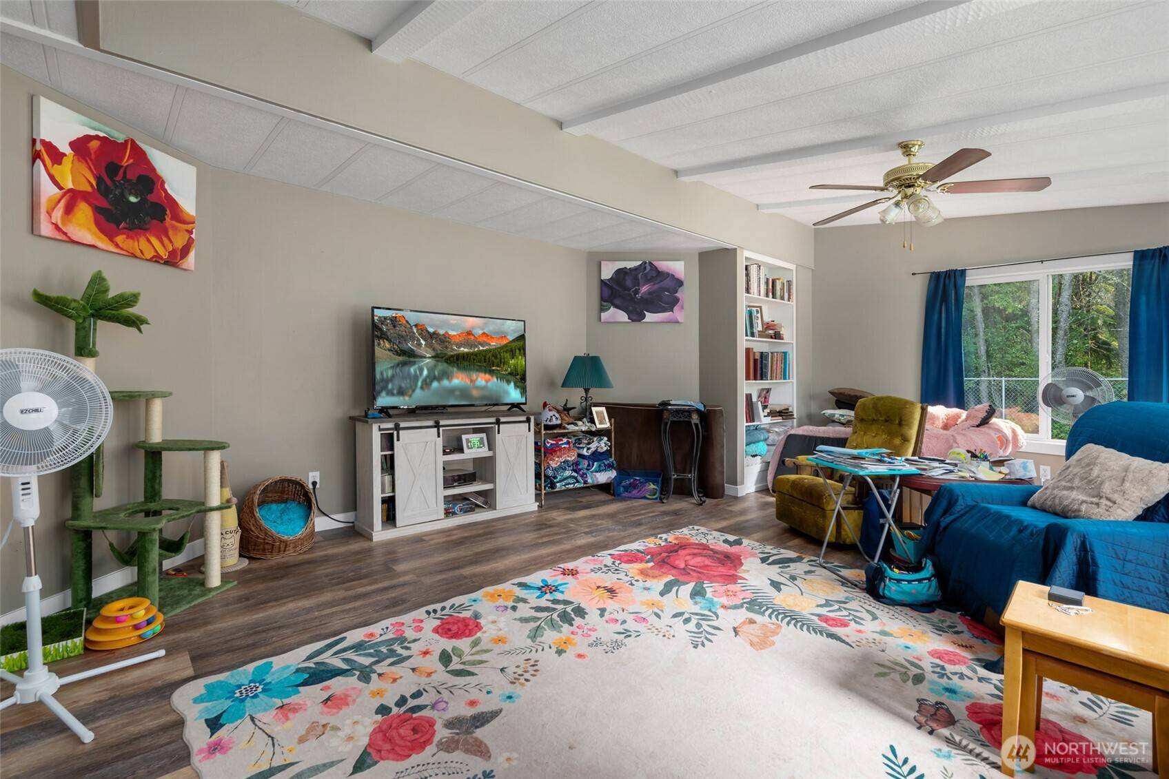803 Hazzle CT, Coupeville, WA 98239
