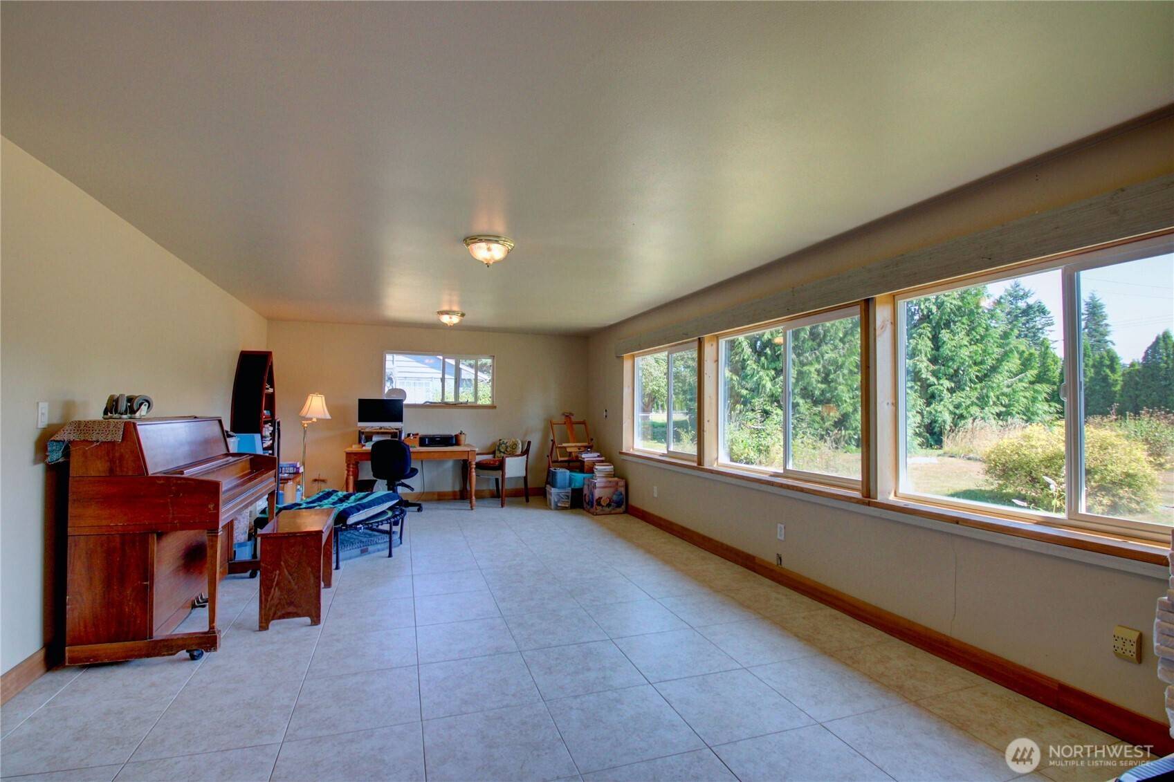 6749 Guide Meridian RD, Lynden, WA 98264