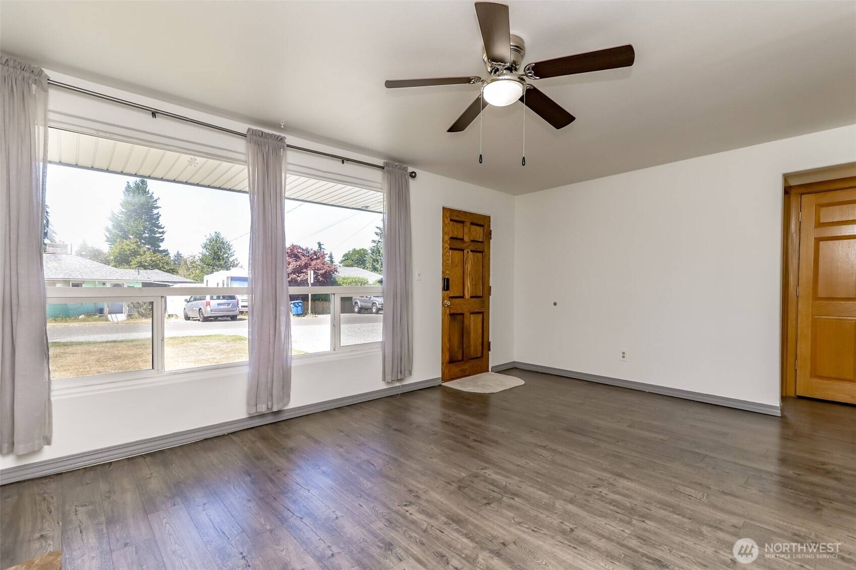 16016 12th AVE SW, Burien, WA 98166