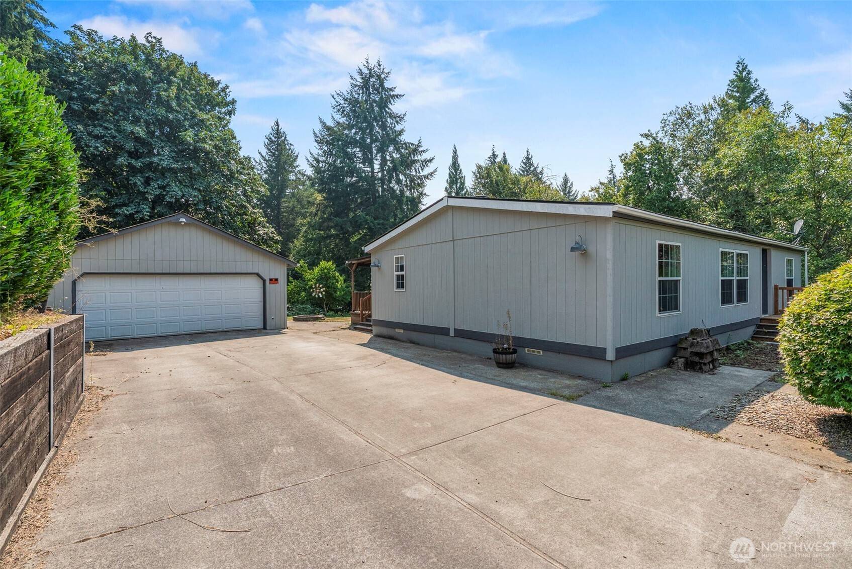 585 Gore RD, Kalama, WA 98625