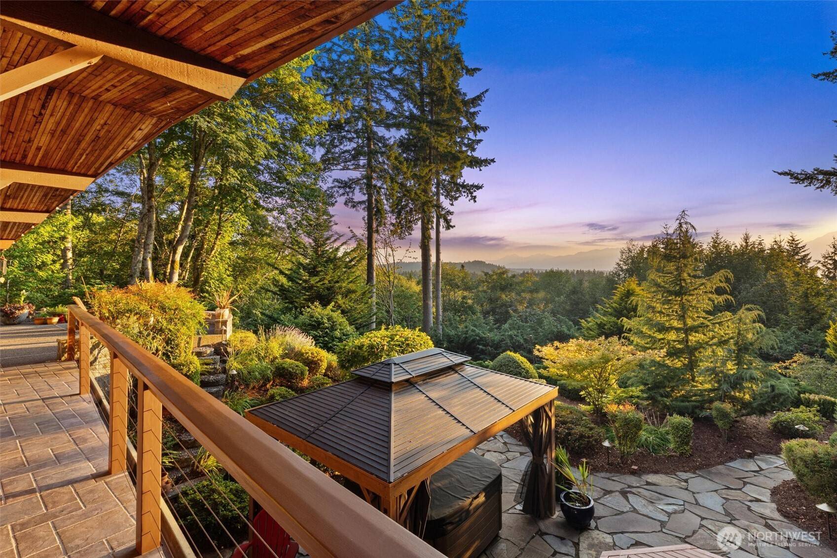8696 NW Anderson Hill Rd, Silverdale, WA 98383