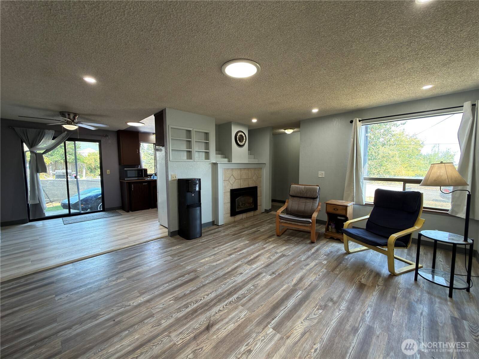 828 W 10th ST, Port Angeles, WA 98363