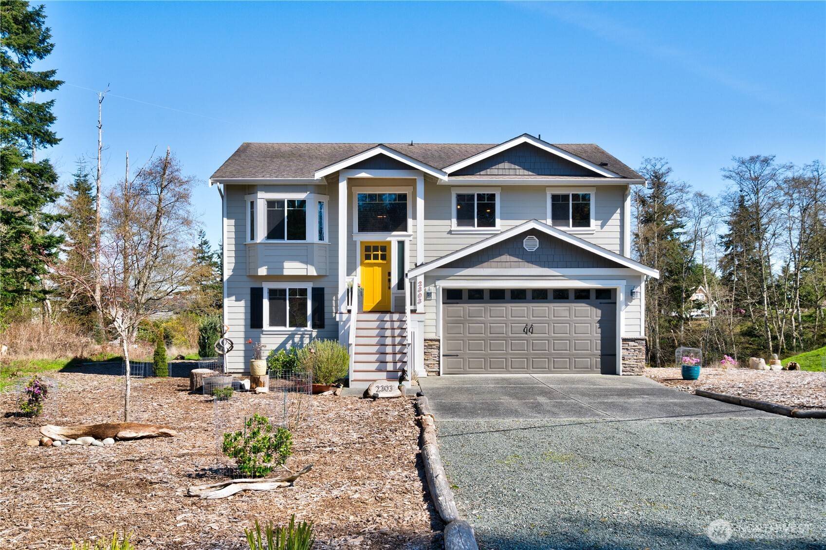 2303 N Bluff RD, Greenbank, WA 98253