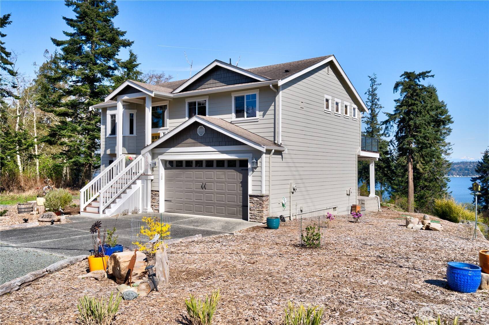 2303 N Bluff RD, Greenbank, WA 98253