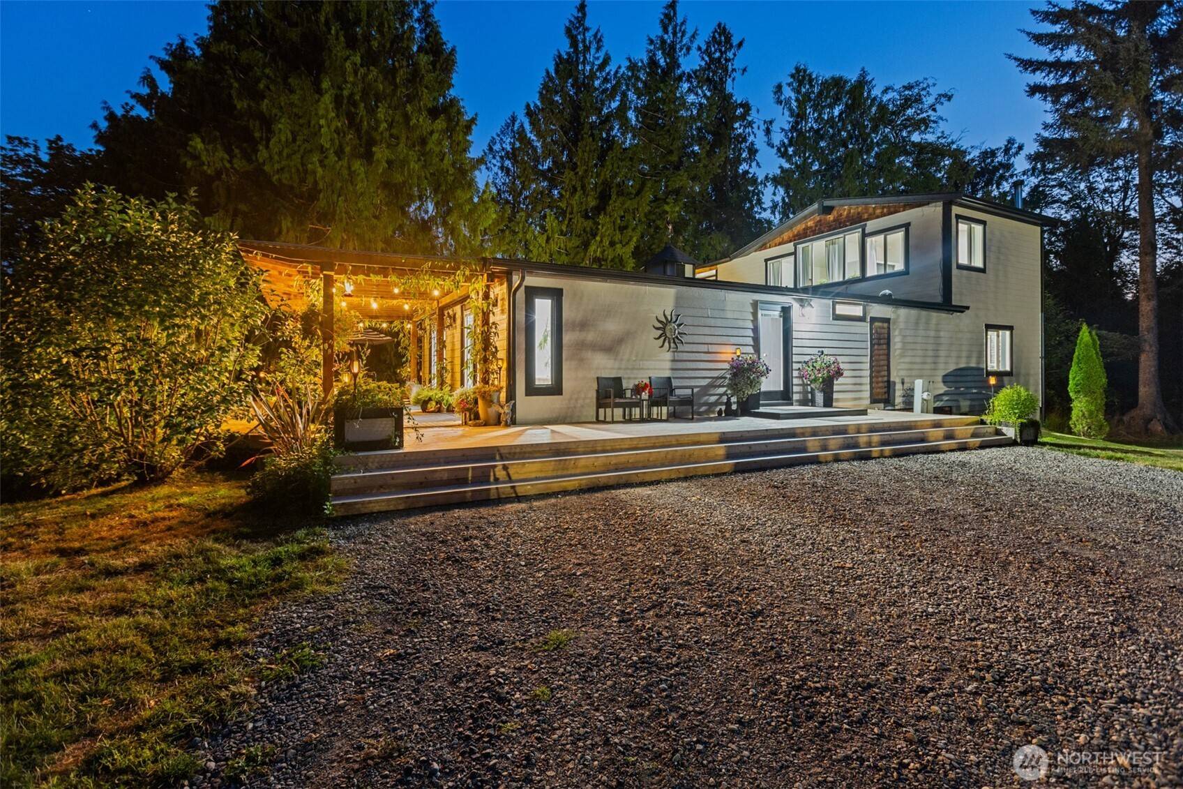 834 Durrwachter RD, Port Angeles, WA 98363