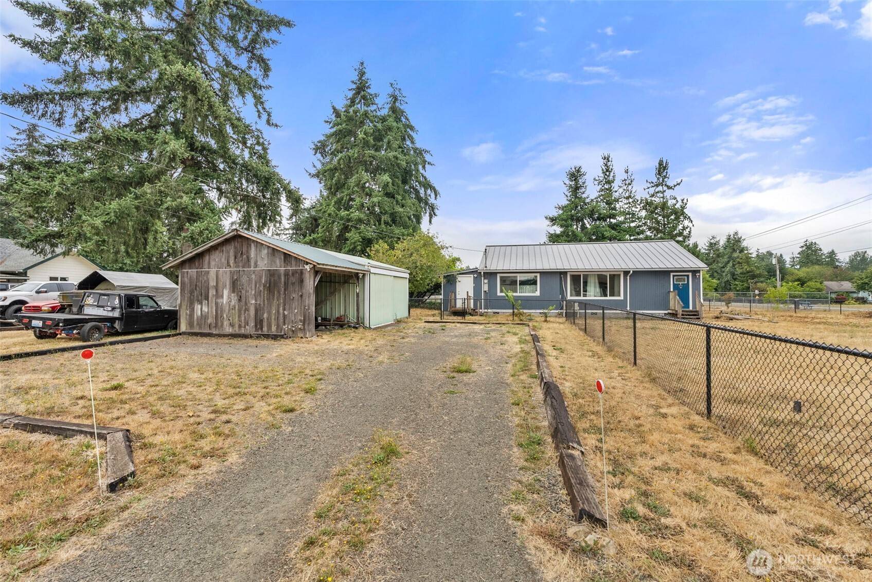 204 E Eagle ST, Oakville, WA 98568