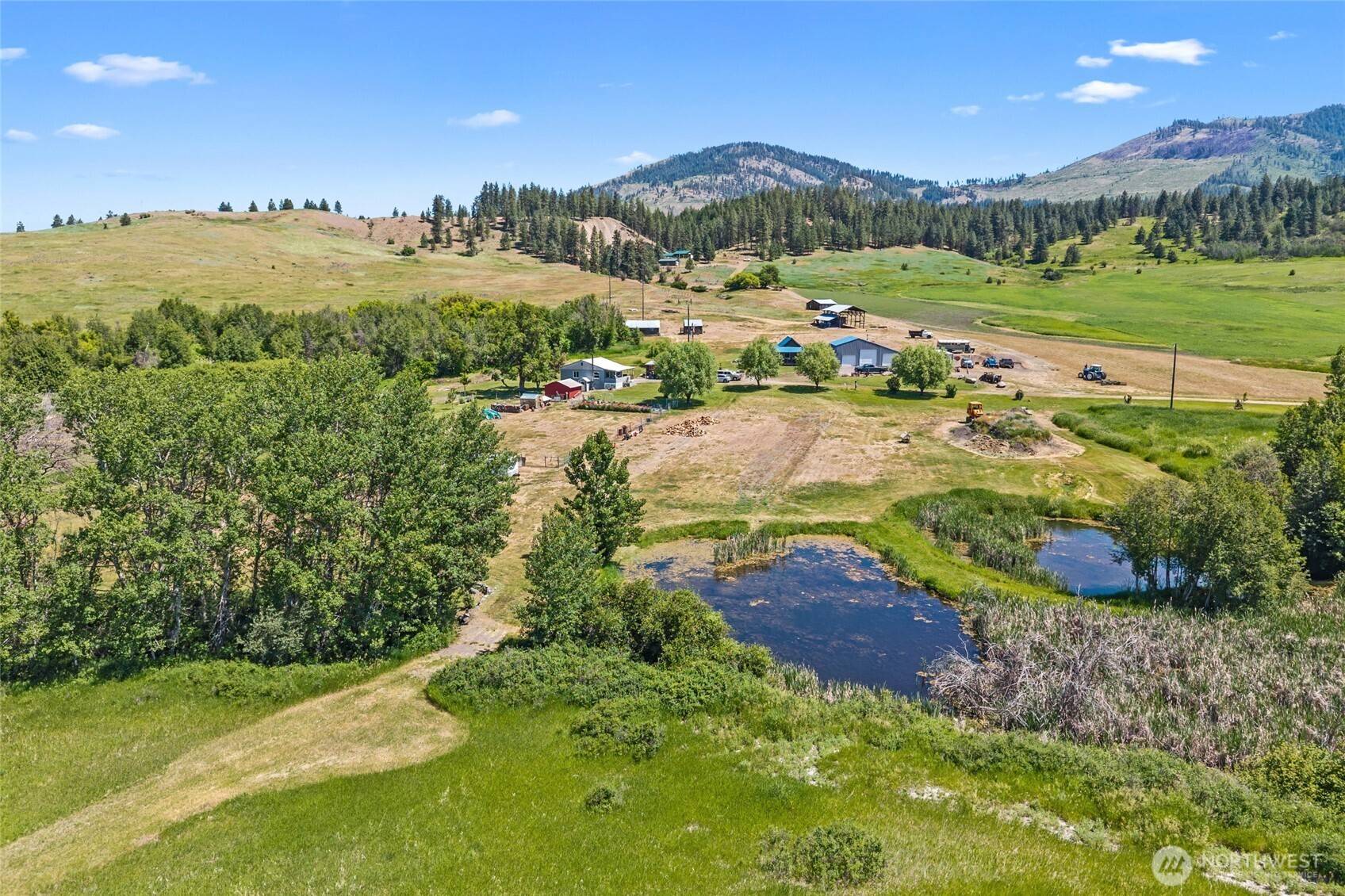 5787 Fruitland Valley RD, Fruitland, WA 99129