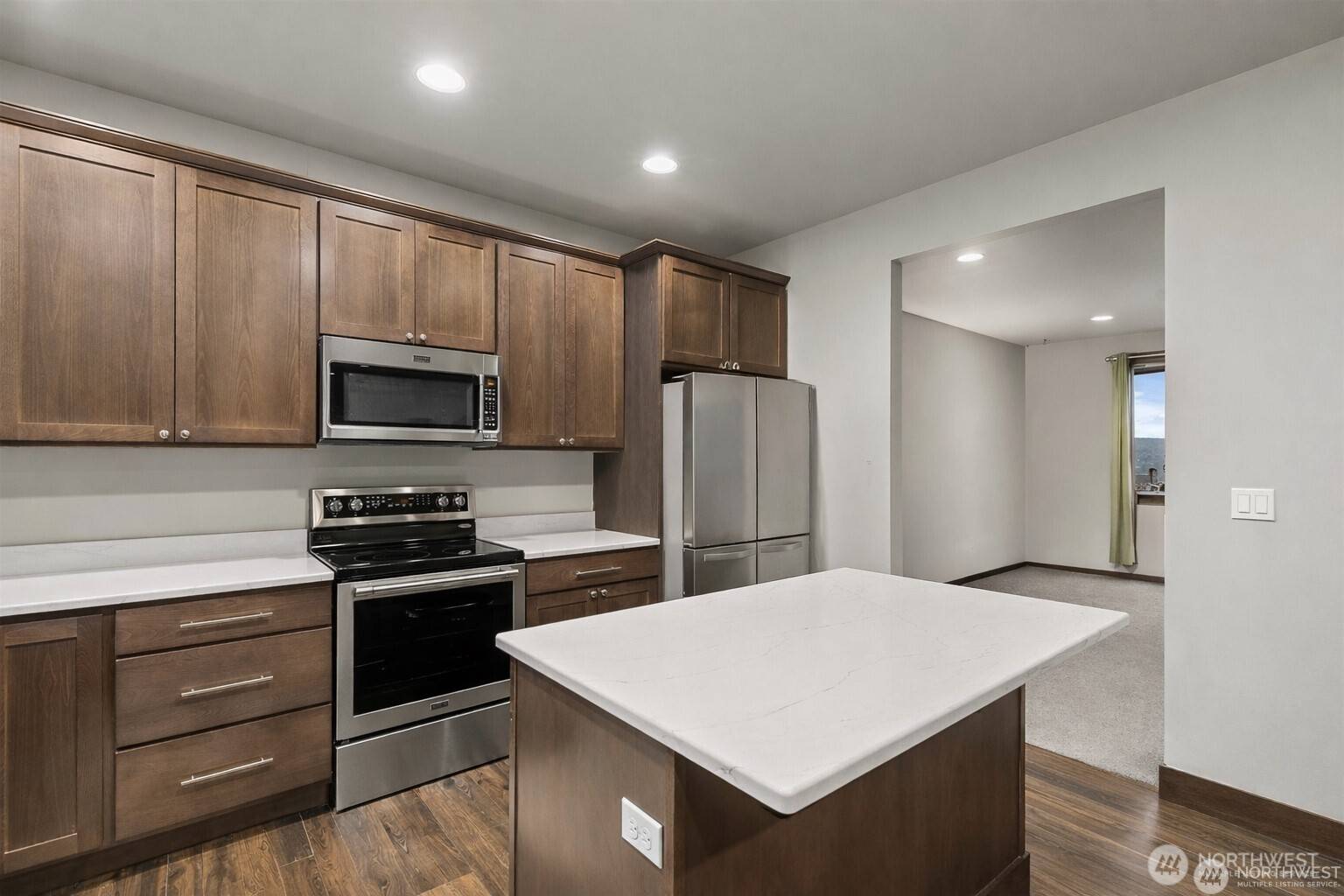 3113 NW Delcon CT, East Wenatchee, WA 98802