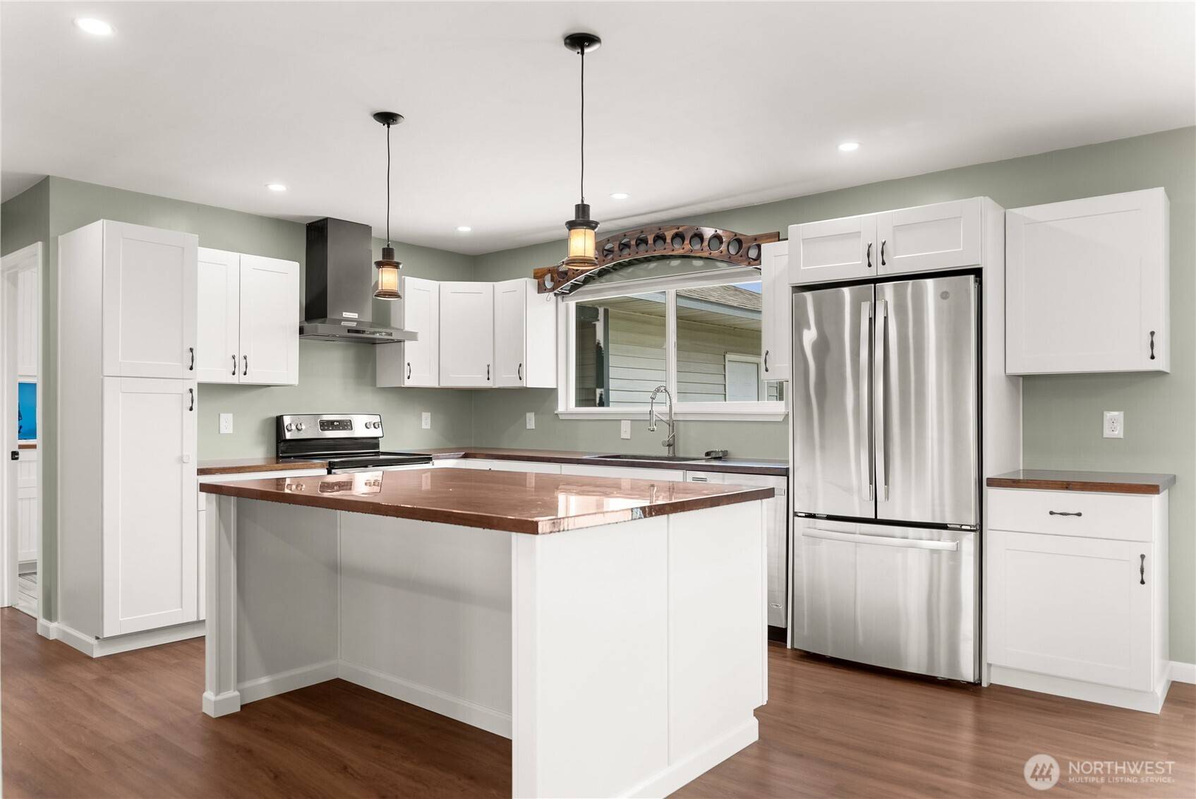 717 Ridge DR W, Omak, WA 98841