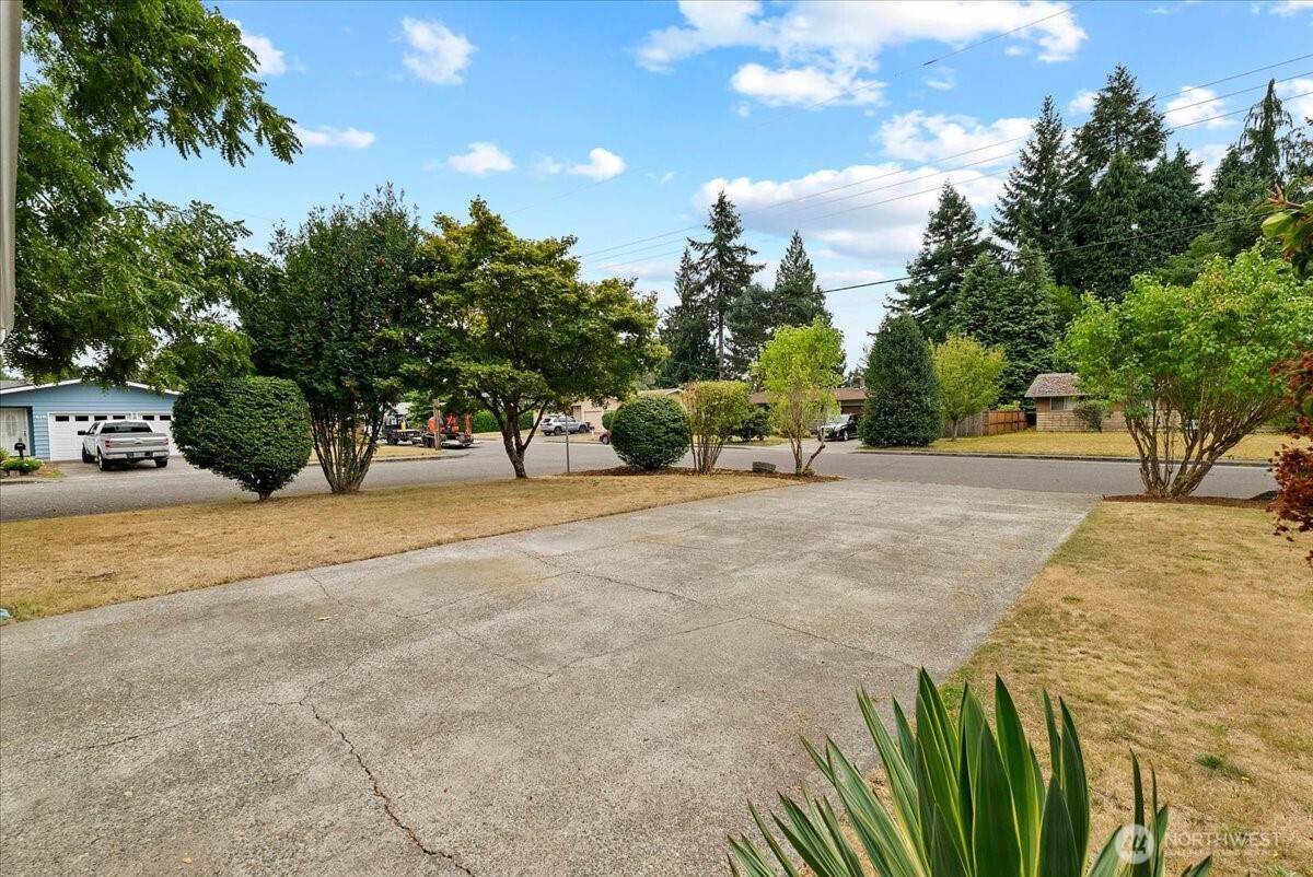 708 Tartan DR SW, Tumwater, WA 98501