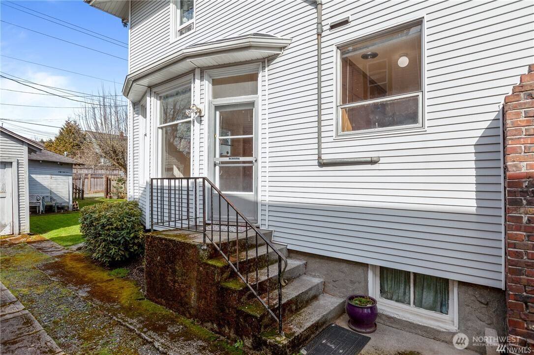 1714 Colby AVE #2, Everett, WA 98201