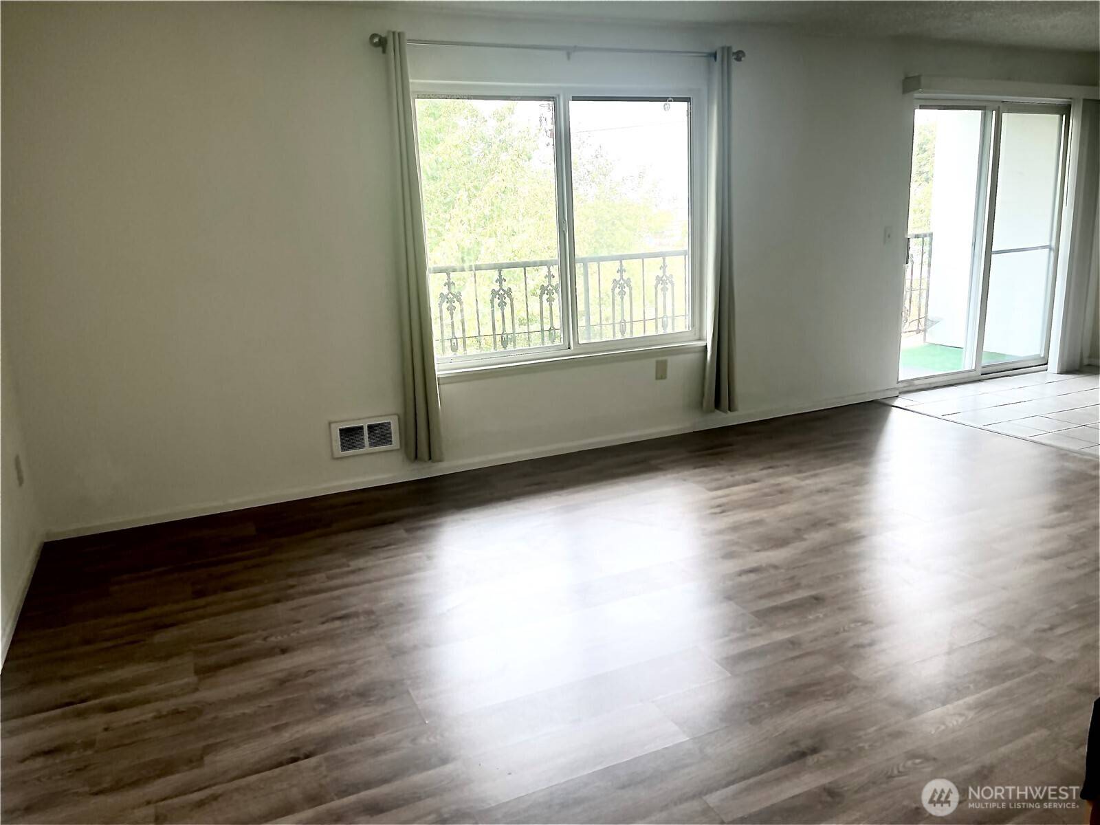 1020 S 230TH ST #A303, Des Moines, WA 98198