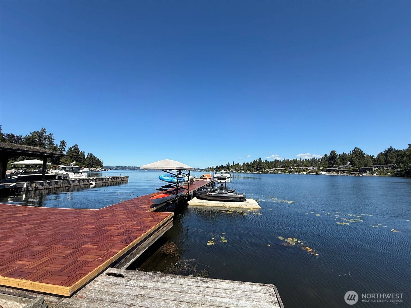 3216 Hunts Point RD, Hunts Point, WA 98004