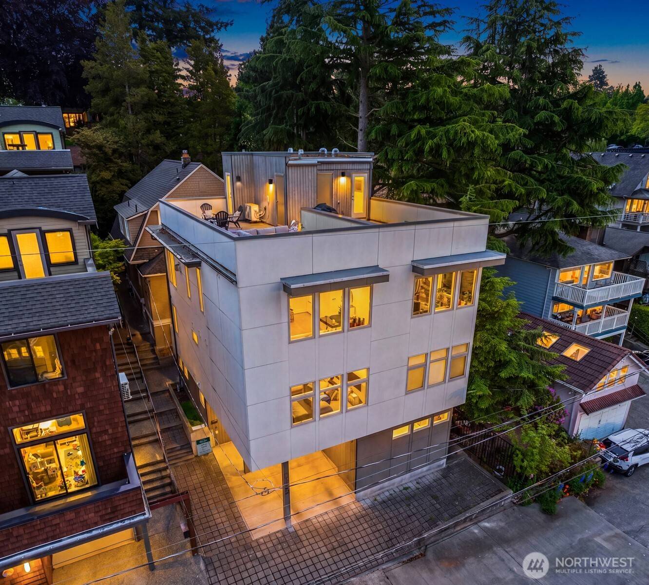 1935 B 7th AVE W, Seattle, WA 98119