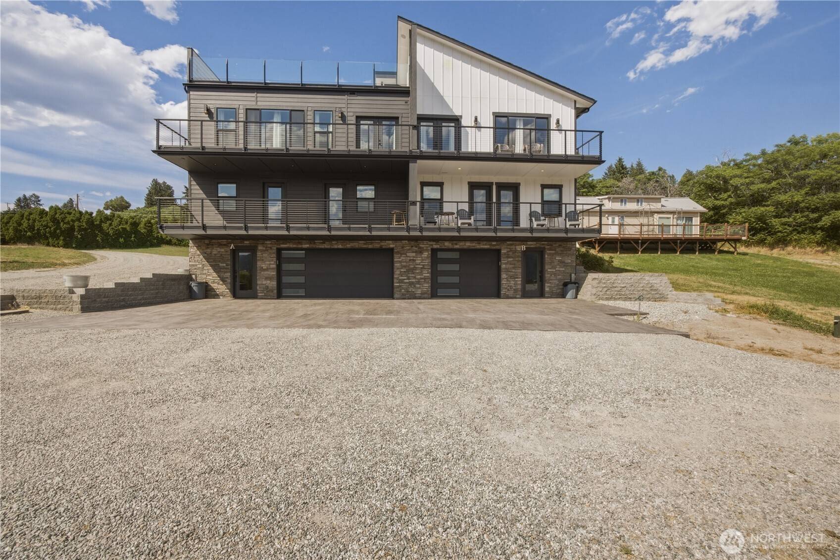 41 Kokanee LN #B, Manson, WA 98831
