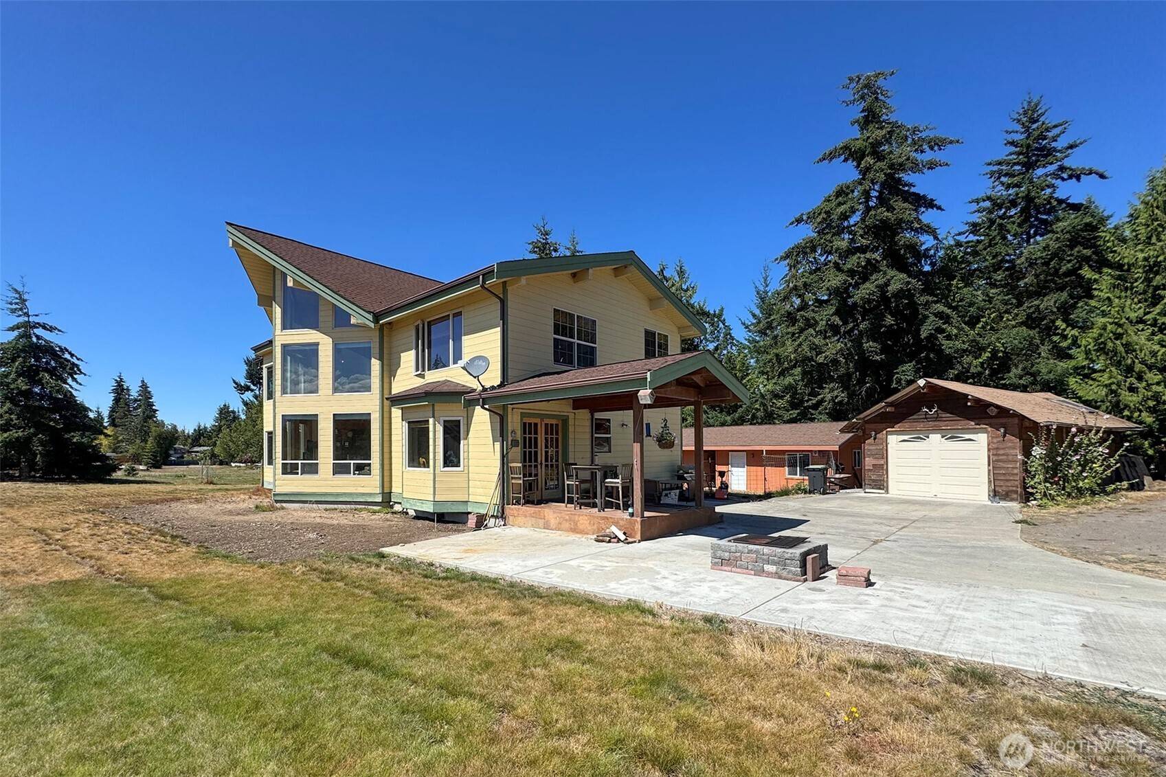 114 Blackberry LN, Port Angeles, WA 98362