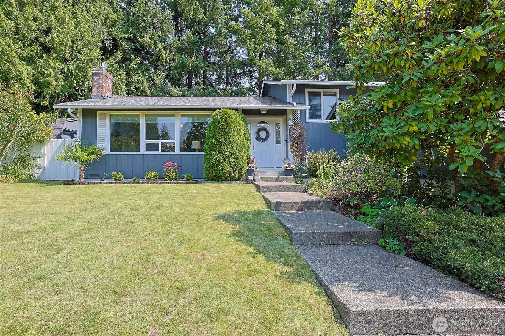 543 NE Conifer DR, Bremerton, WA 98311