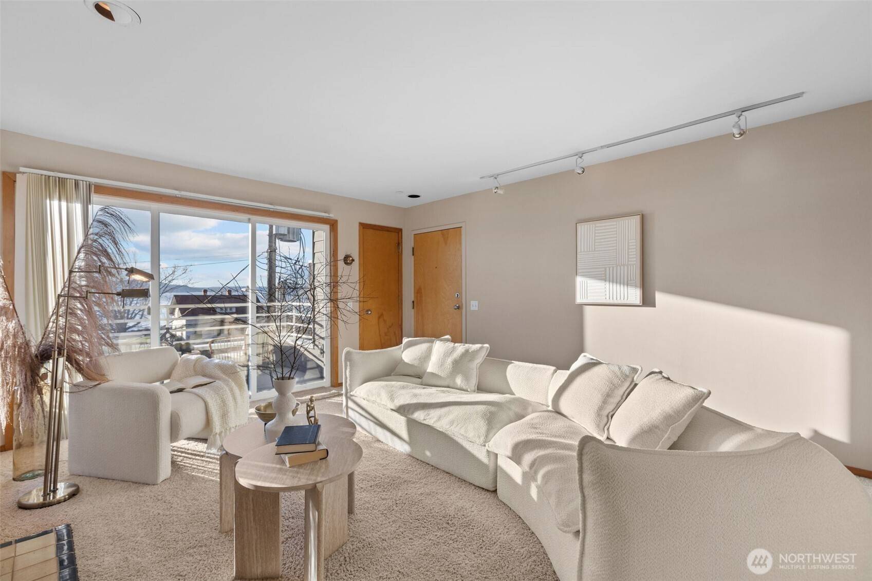 3200 Alki AVE SW #301, Seattle, WA 98116