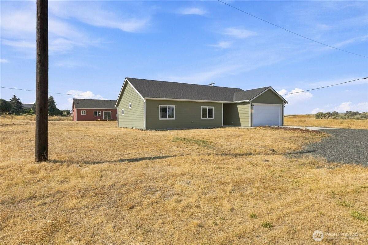 620 SW Regent Ave, Wilbur, WA 99185