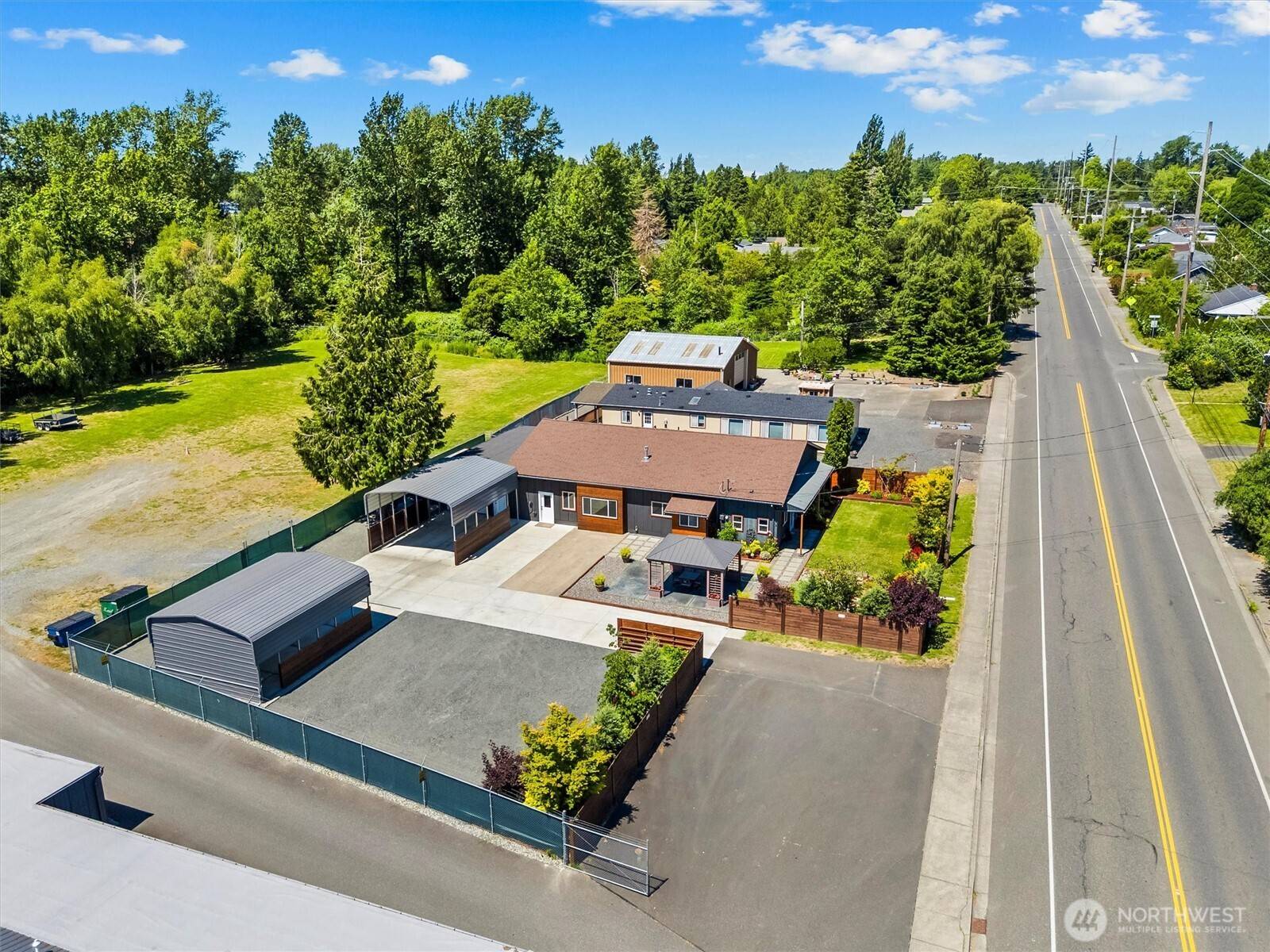 3275 Bennett DR, Bellingham, WA 98225