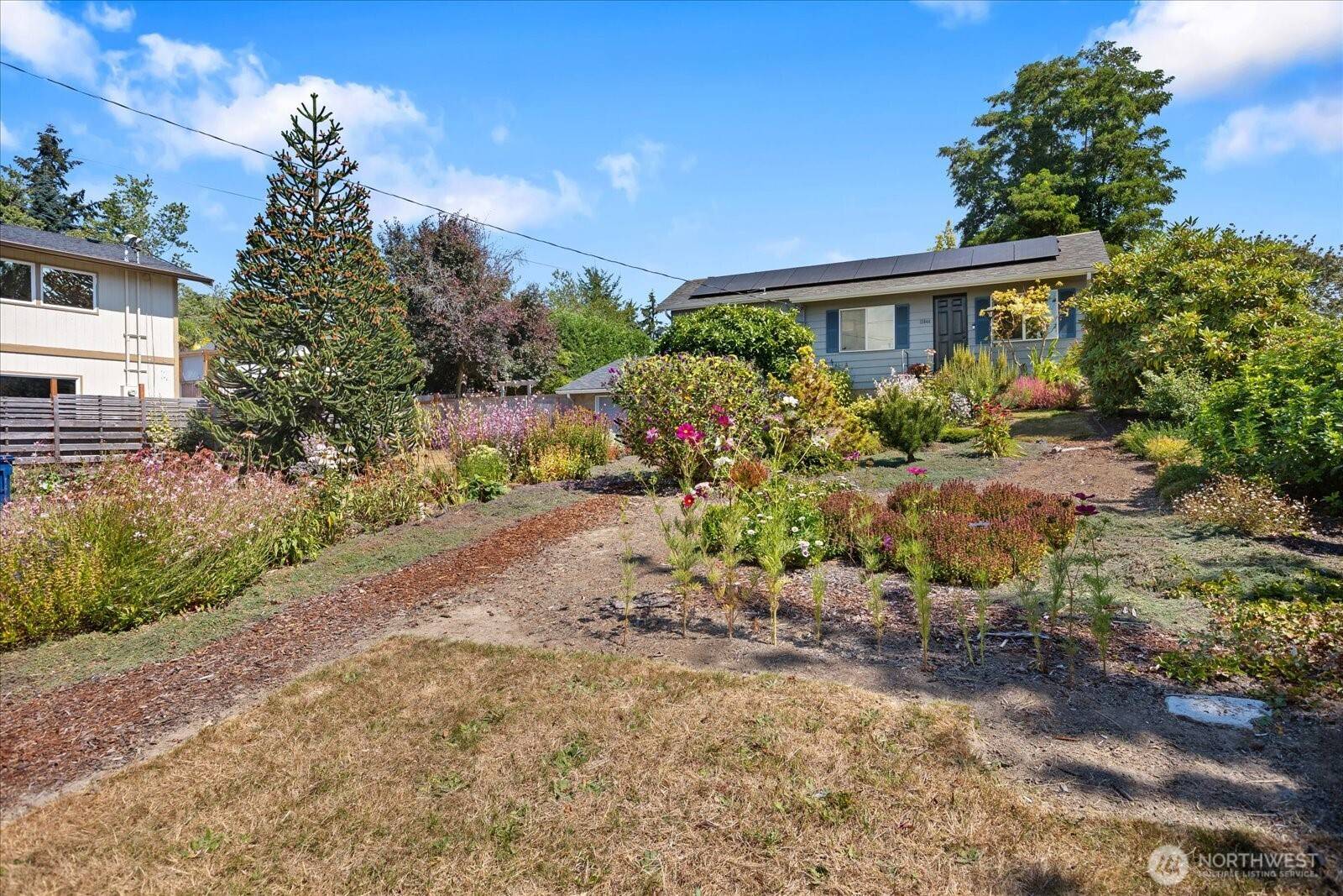 11044 26th AVE SW, Seattle, WA 98146