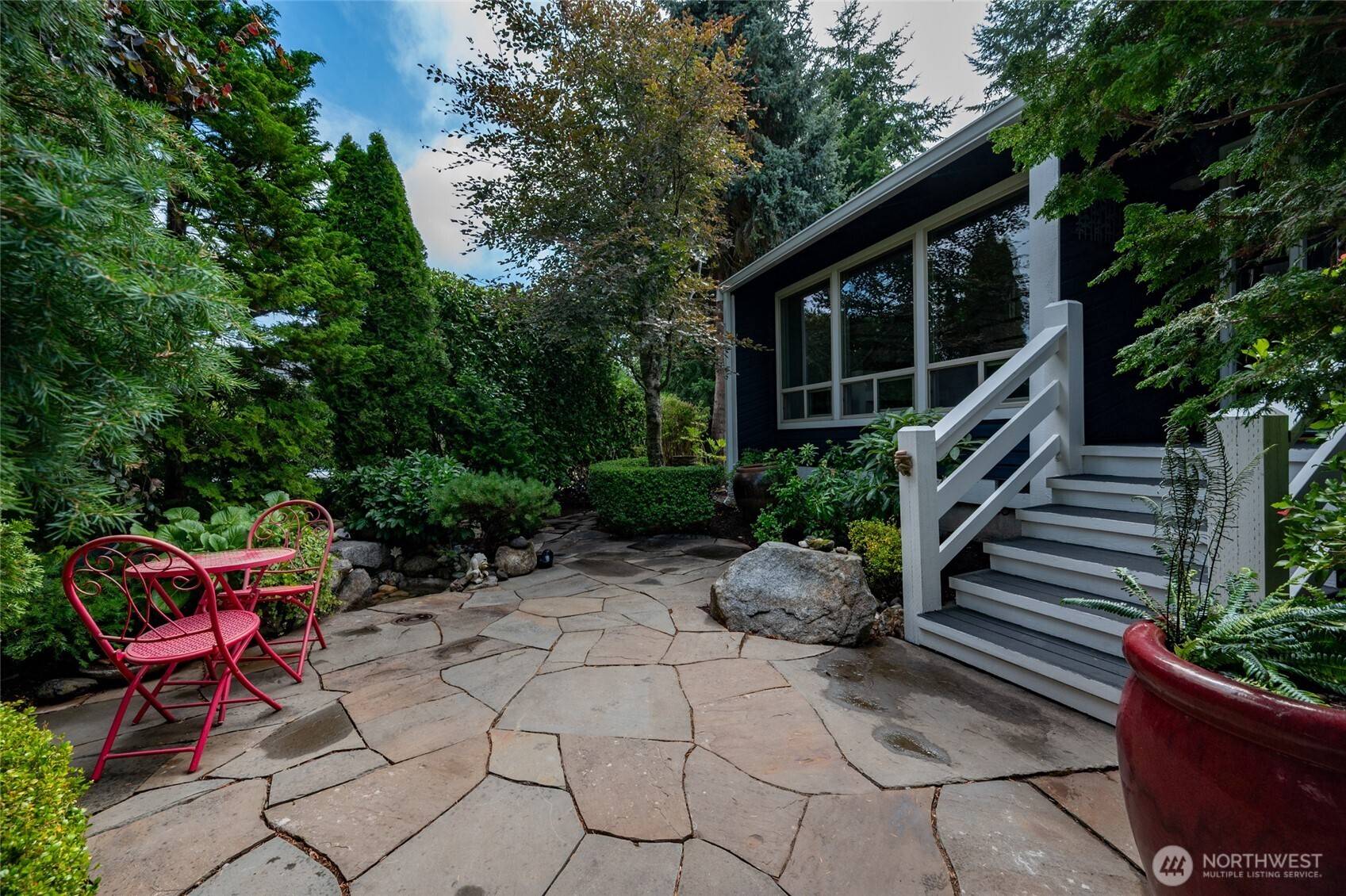 23926 106th PL W, Edmonds, WA 98020