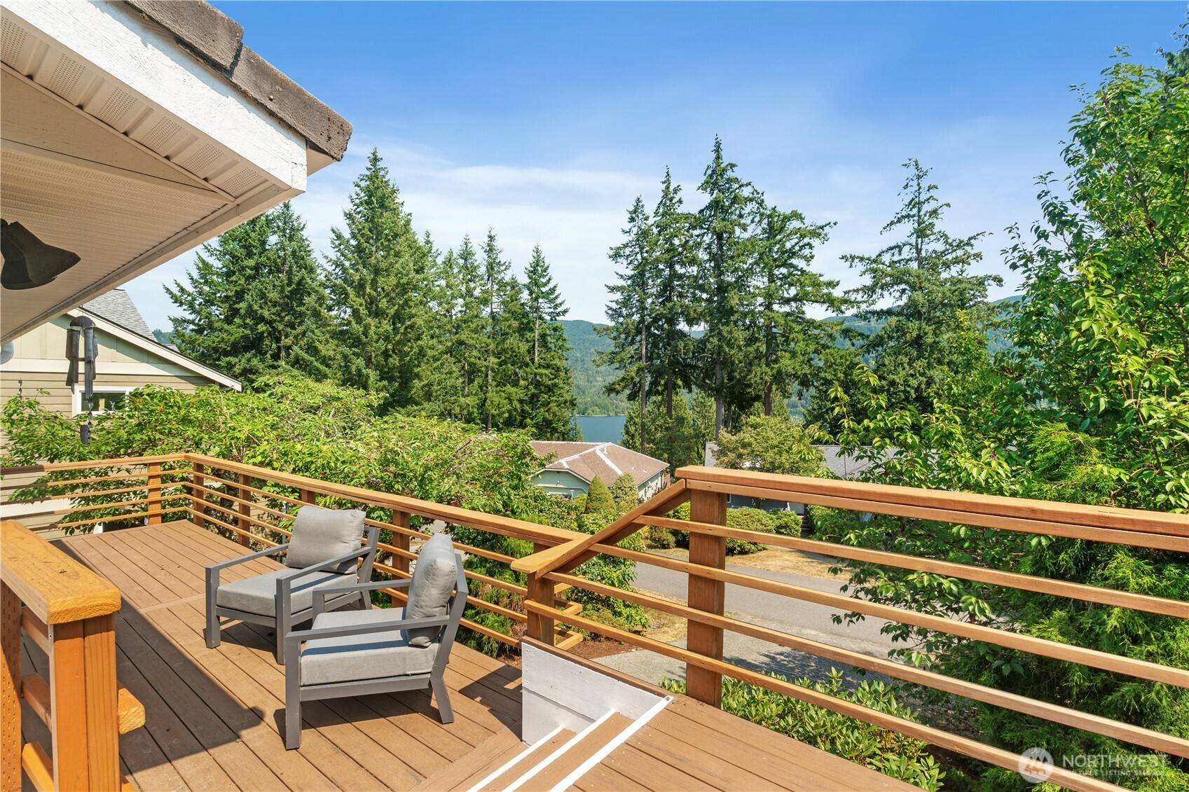 7 Bogey LN, Bellingham, WA 98229