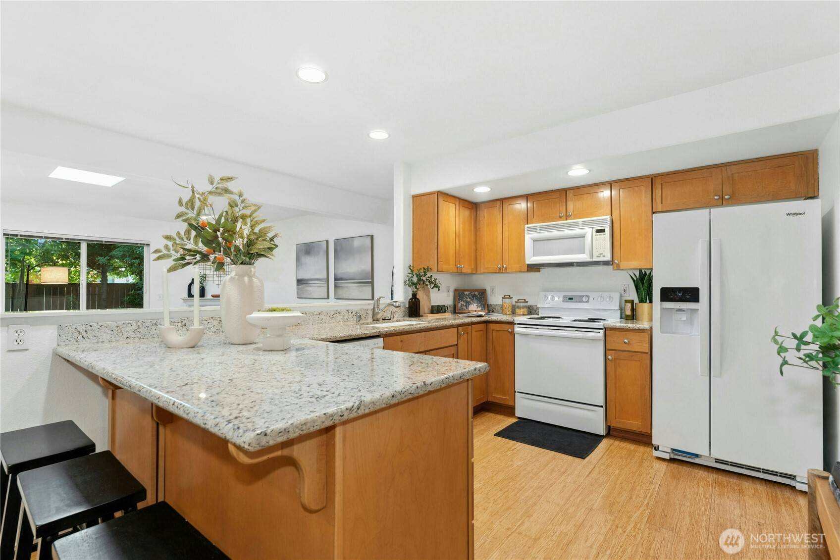 7704 196th ST SW #A, Edmonds, WA 98026