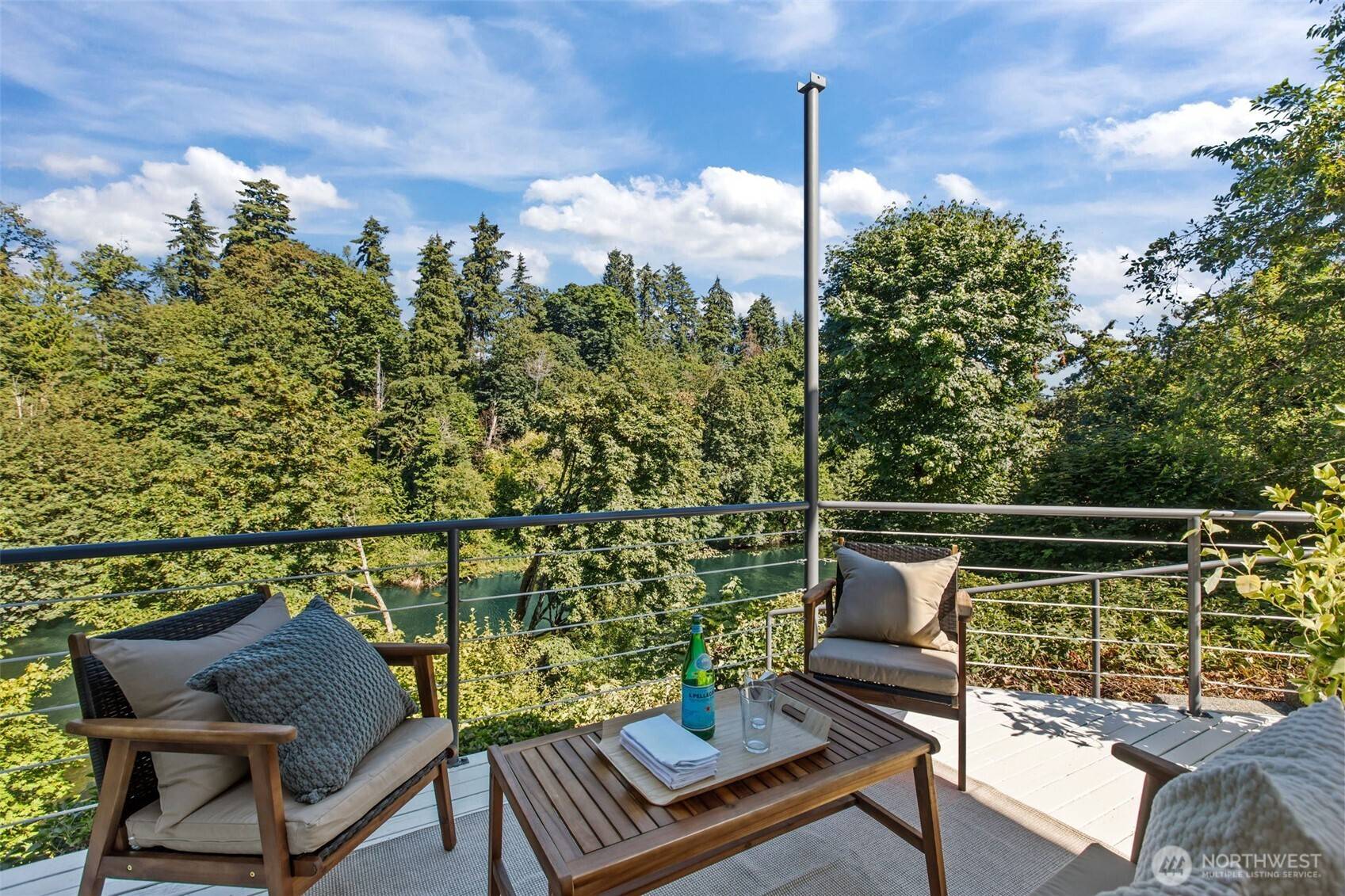 26530 Lake Fenwick RD S, Kent, WA 98032