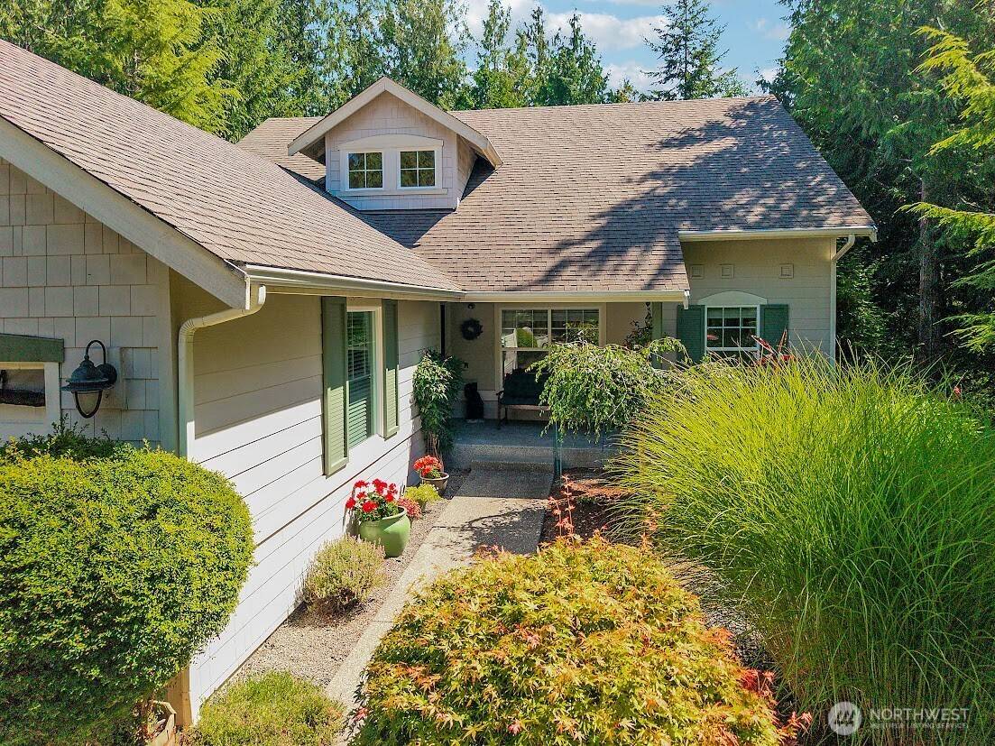 50 Cascade LN, Port Ludlow, WA 98365