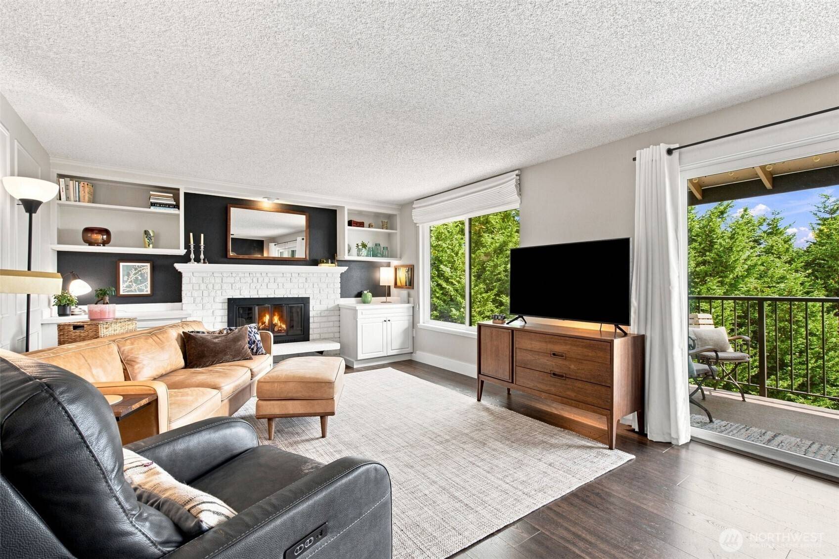 3320 Narrows View LN NE #201, Bremerton, WA 98310