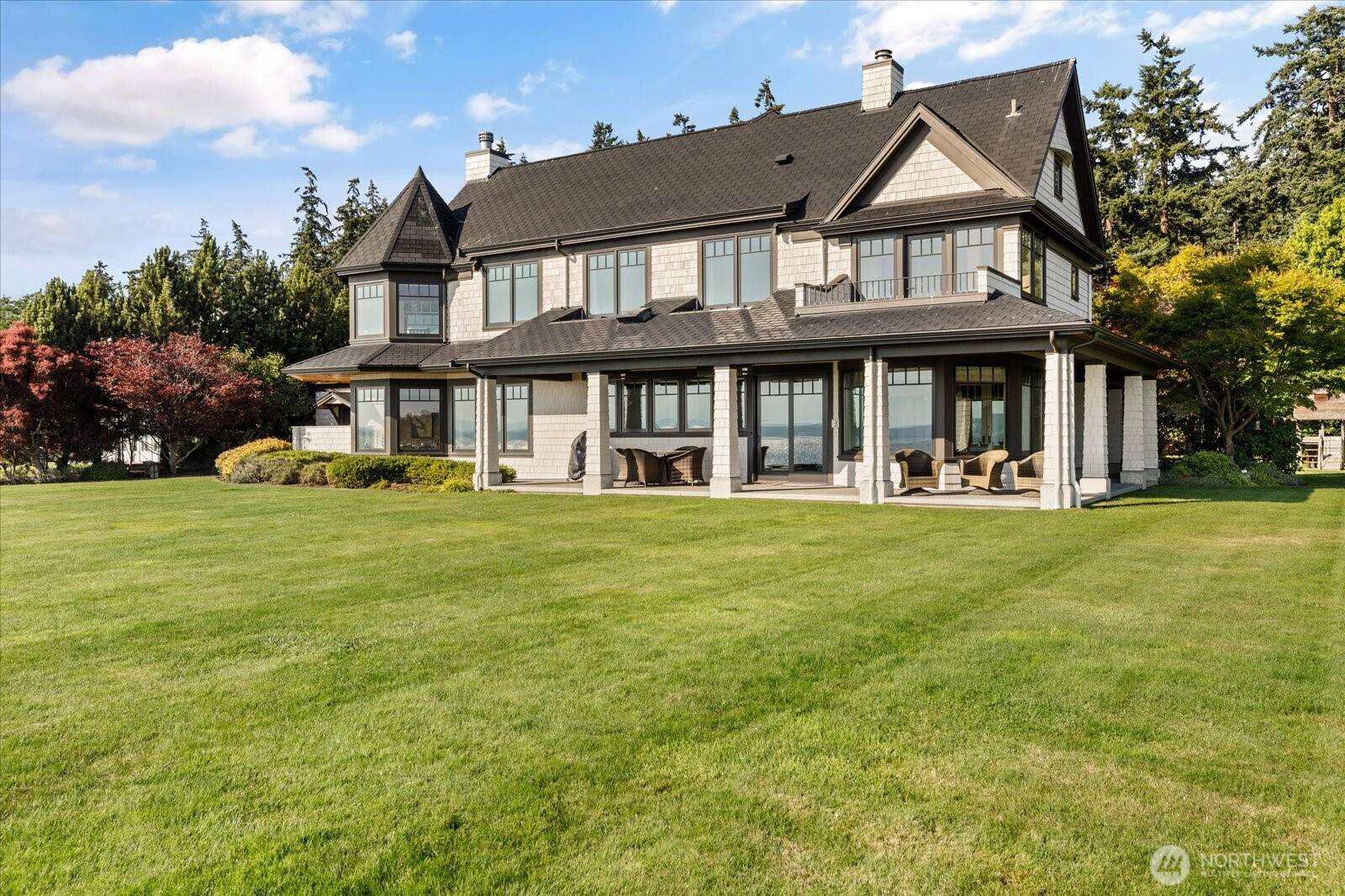 5844 Mutiny Bay RD, Freeland, WA 98249