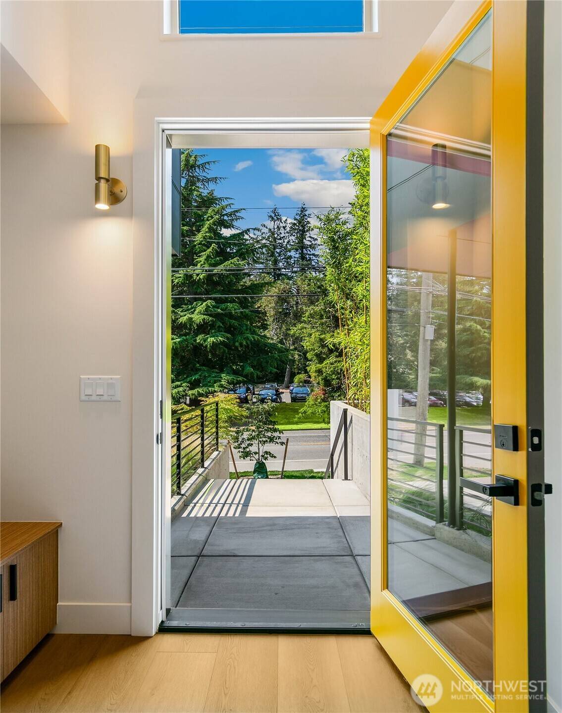 8022 Fauntleroy WAY SW, Seattle, WA 98136