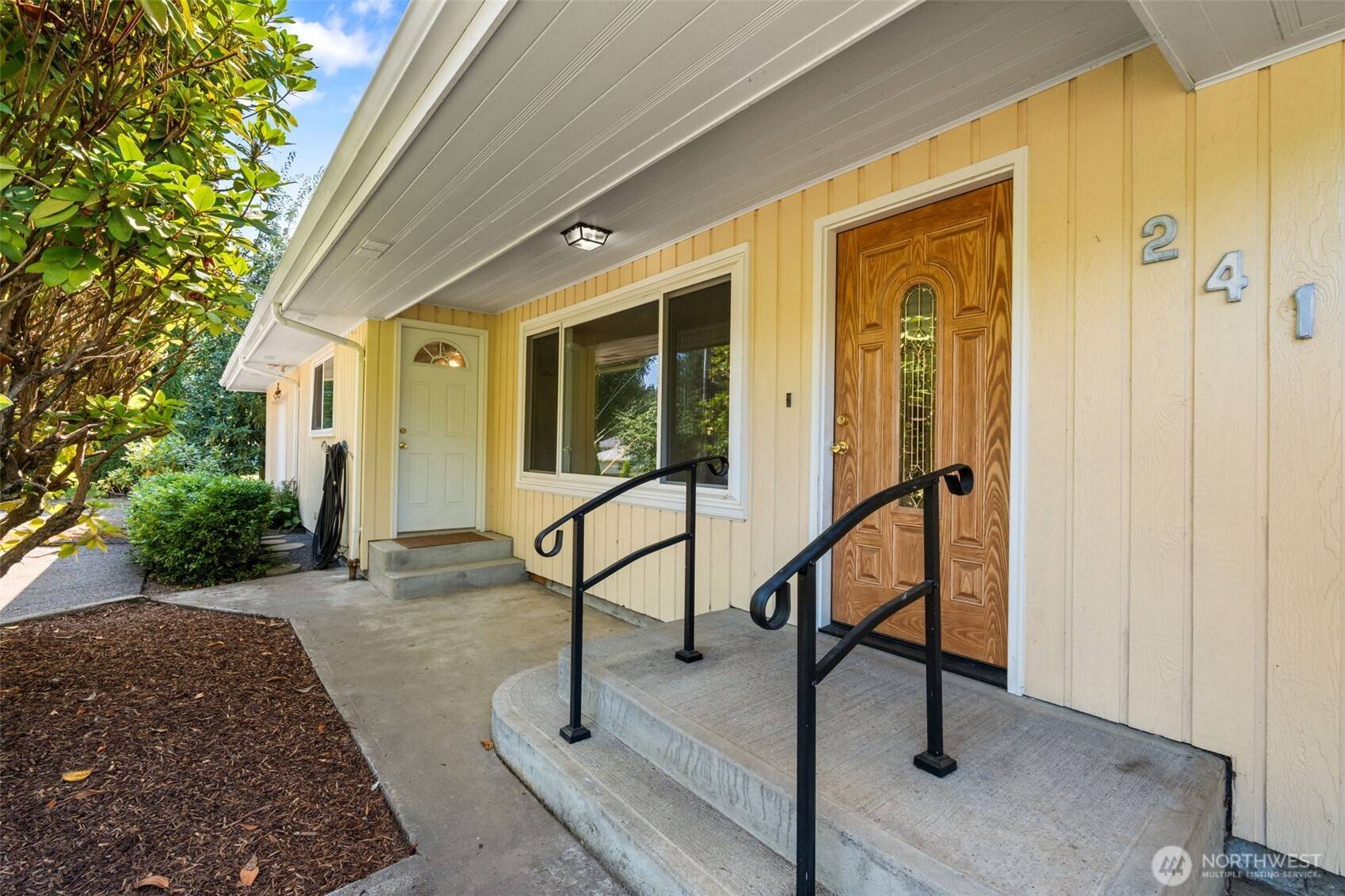 241 Buland DR, Castle Rock, WA 98611