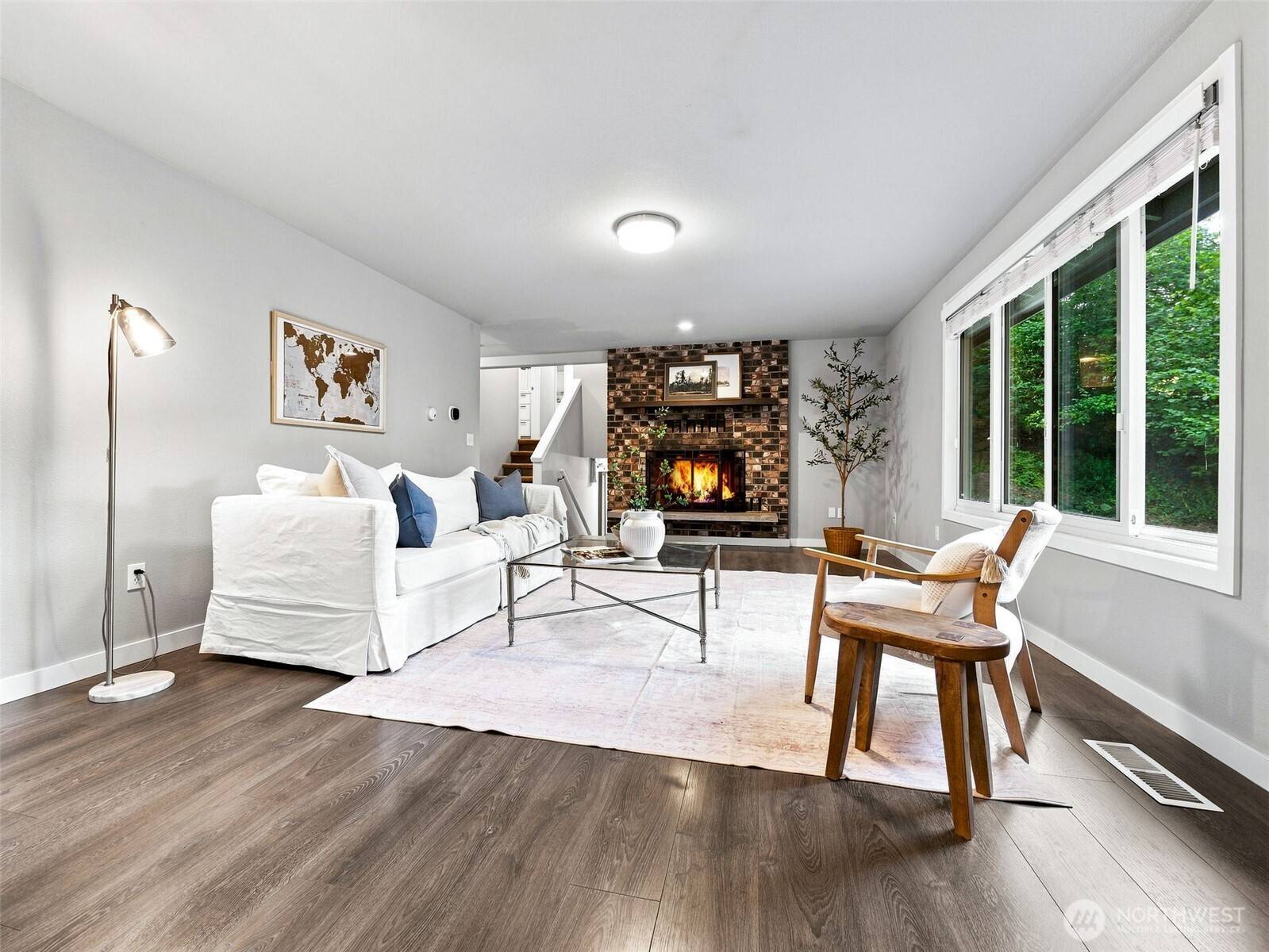 8925 Timber LOOP SE, Olympia, WA 98513
