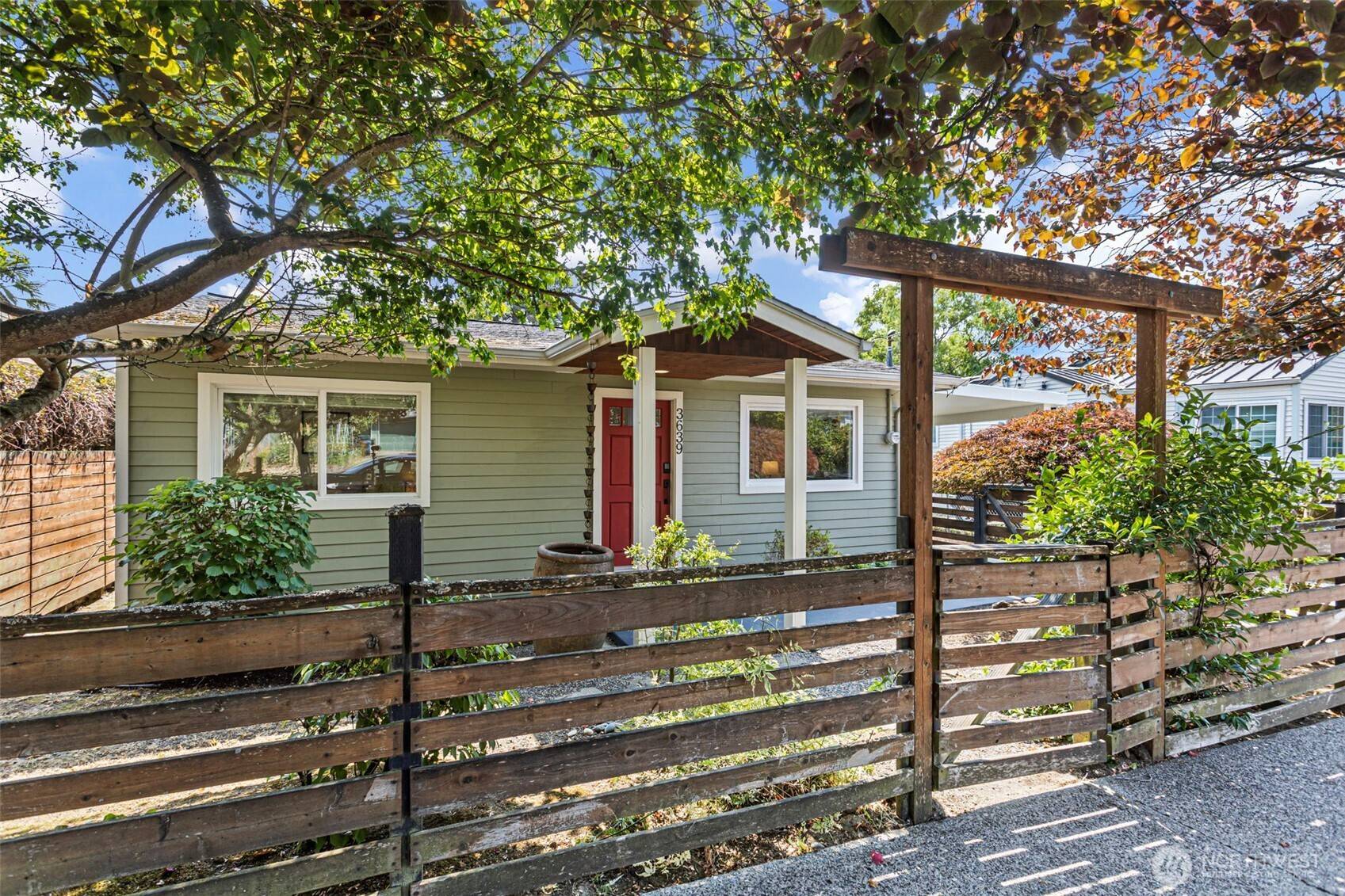 3639 S Lucile ST, Seattle, WA 98118